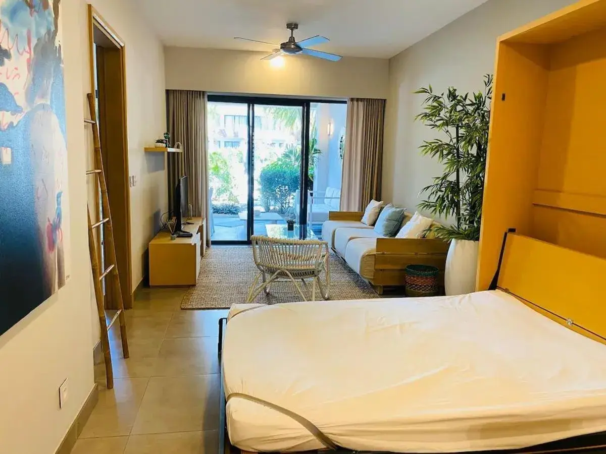 Other, Bed in Choisy Les Bains D2 by Host Agents Other, Bed in Choisy Les Bains D2 by Host Agents