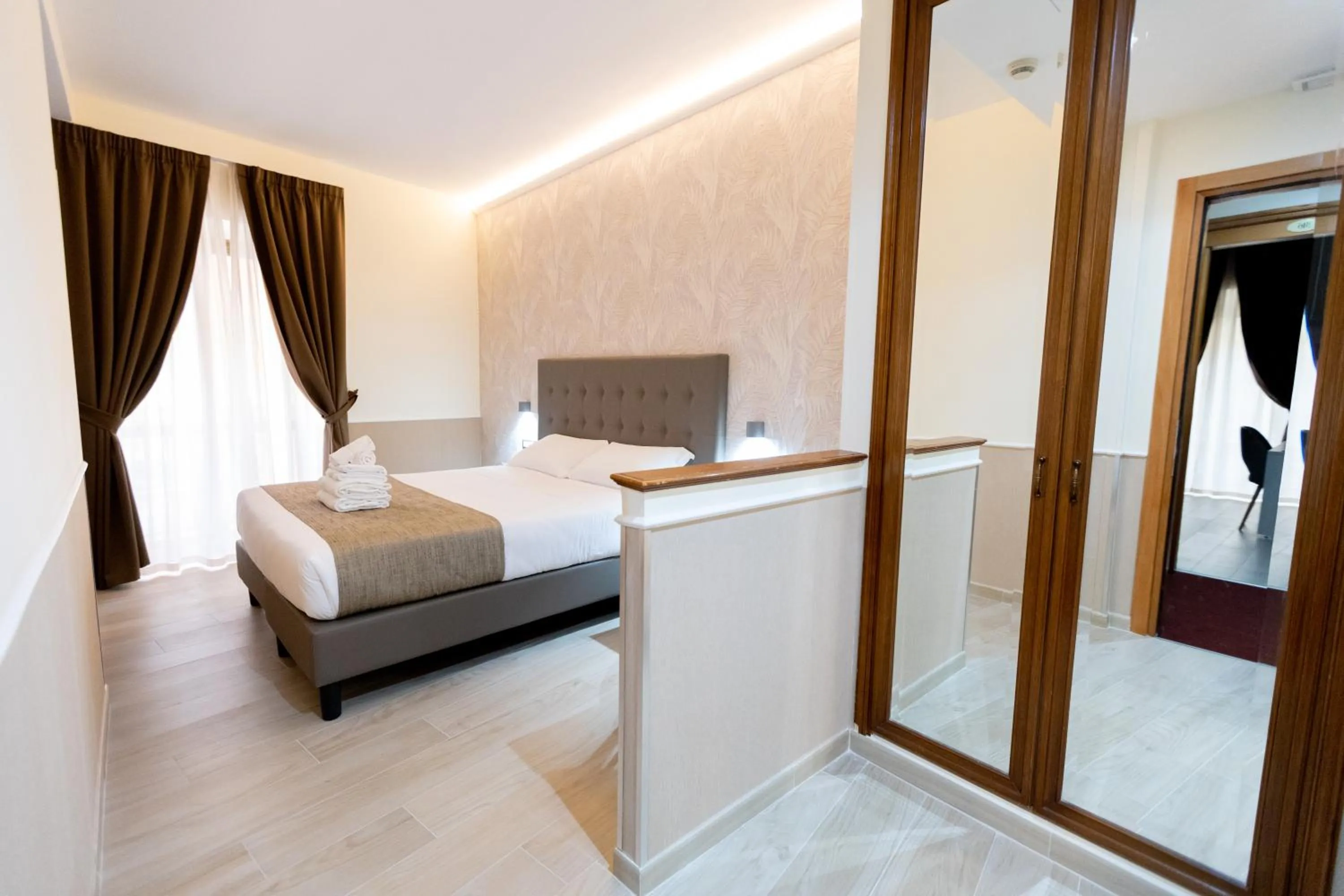 Bed in Hotel Maximus