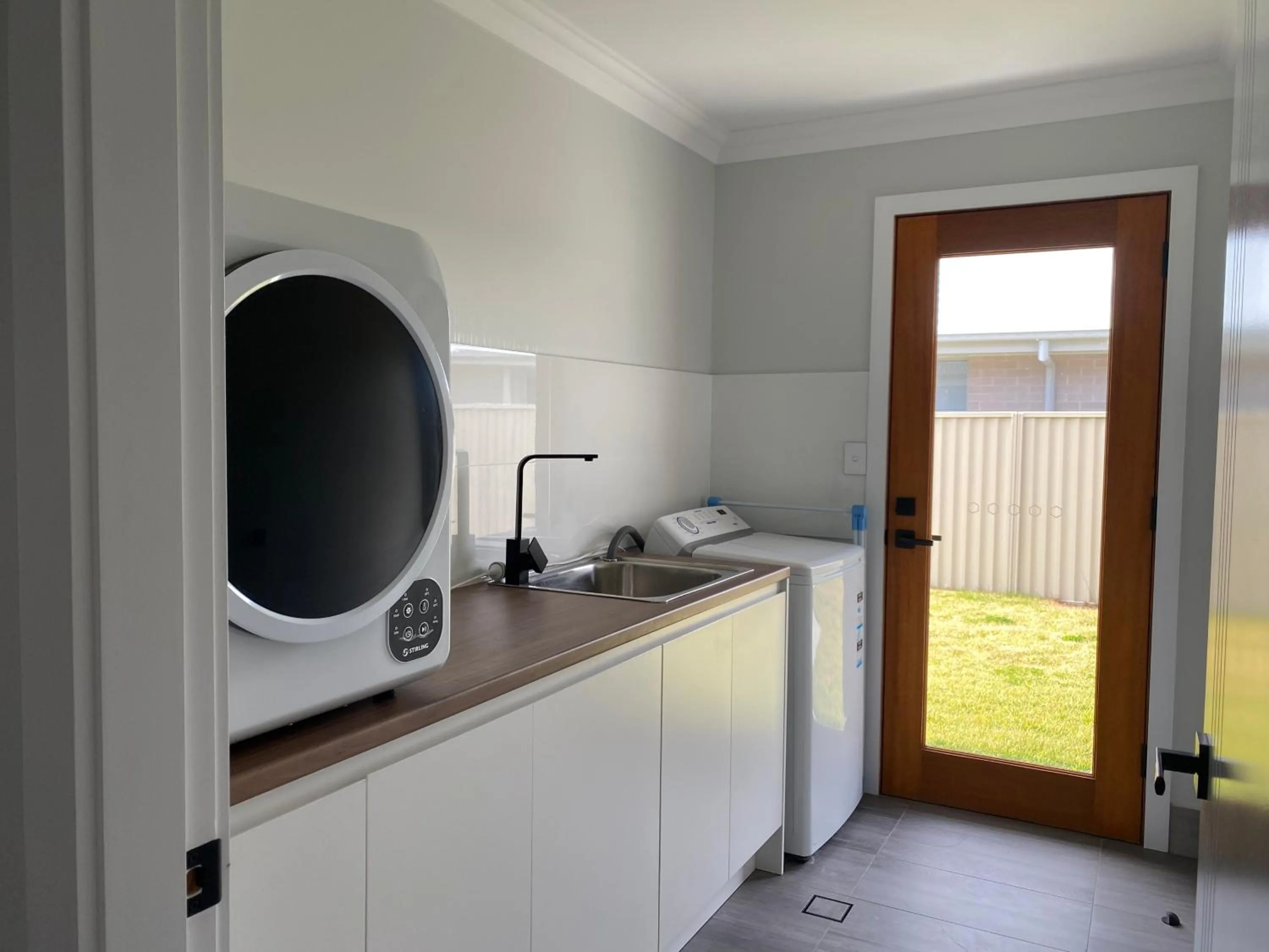 laundry in Entire 4 bedroom home on Connolly in Bathurst