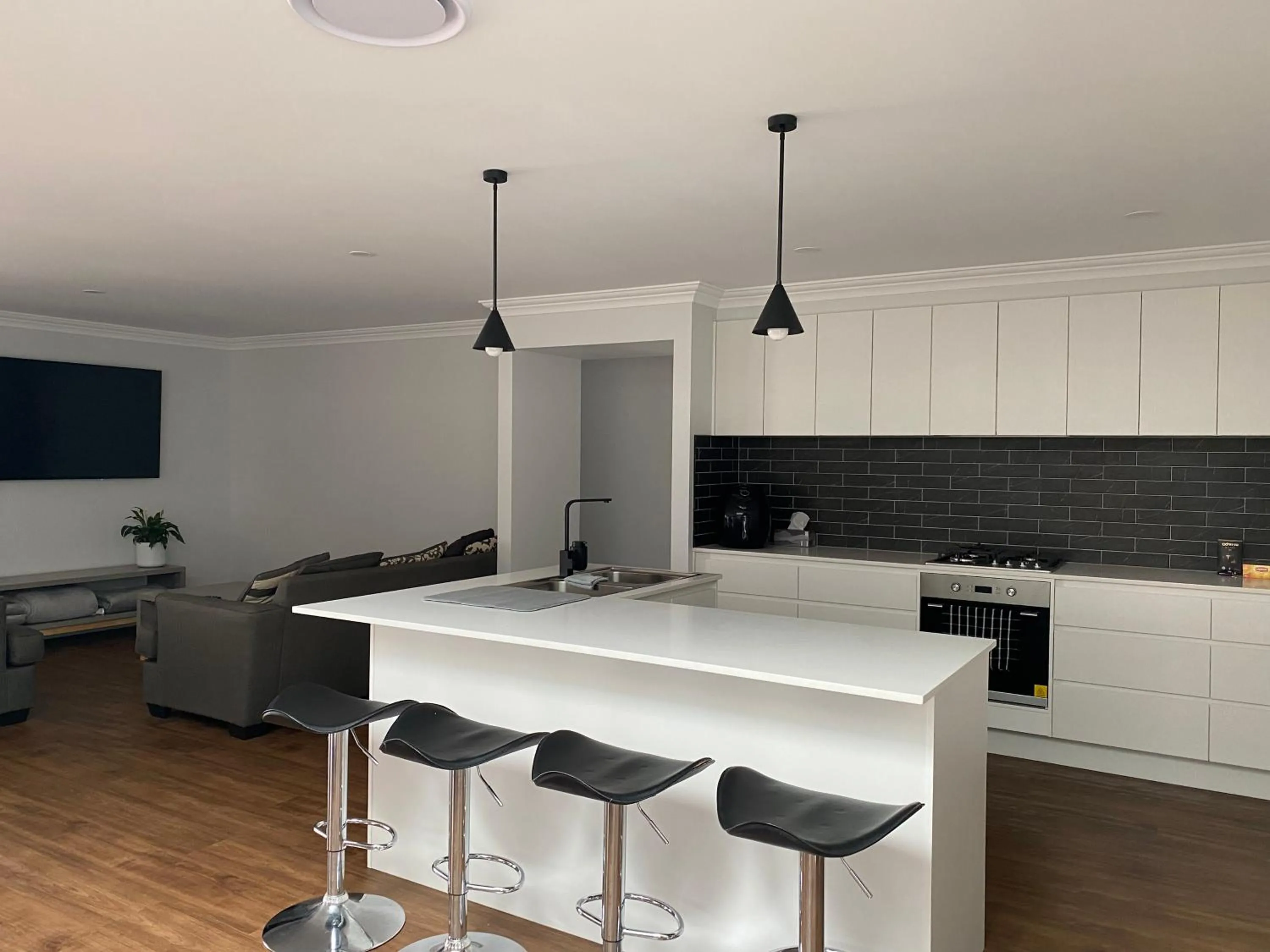 Kitchen or kitchenette in Entire 4 bedroom home on Connolly in Bathurst