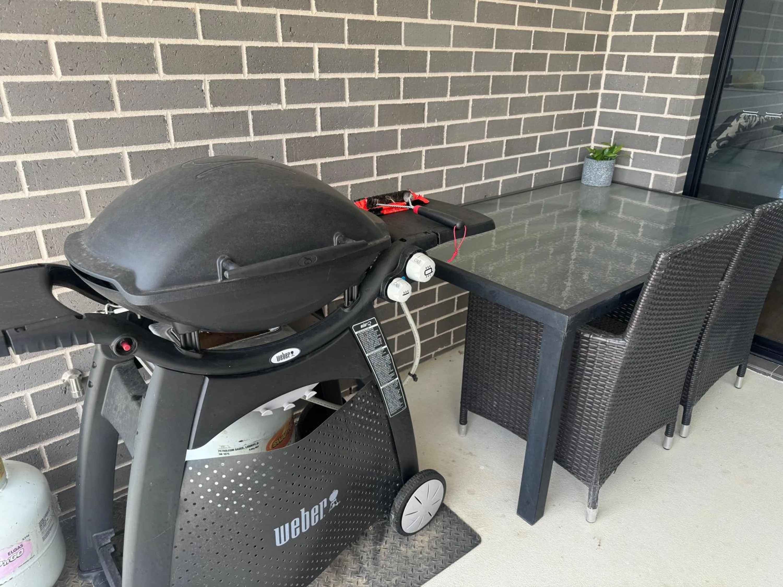 BBQ facilities in Entire 4 bedroom home on Connolly in Bathurst