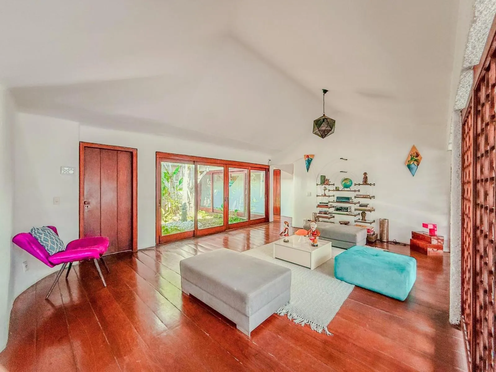 Living room, Bed in Les Jardins de Rio Boutique Hotel