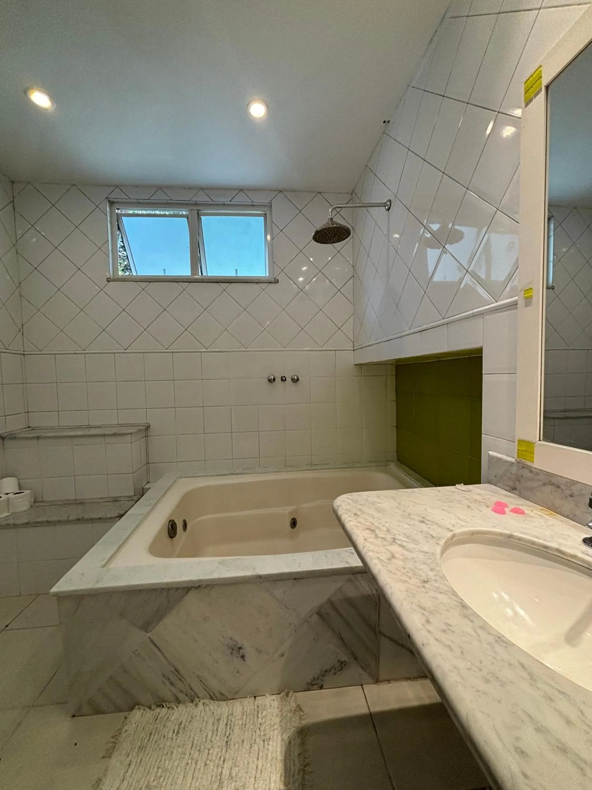 Hot Tub in Les Jardins de Rio Boutique Hotel