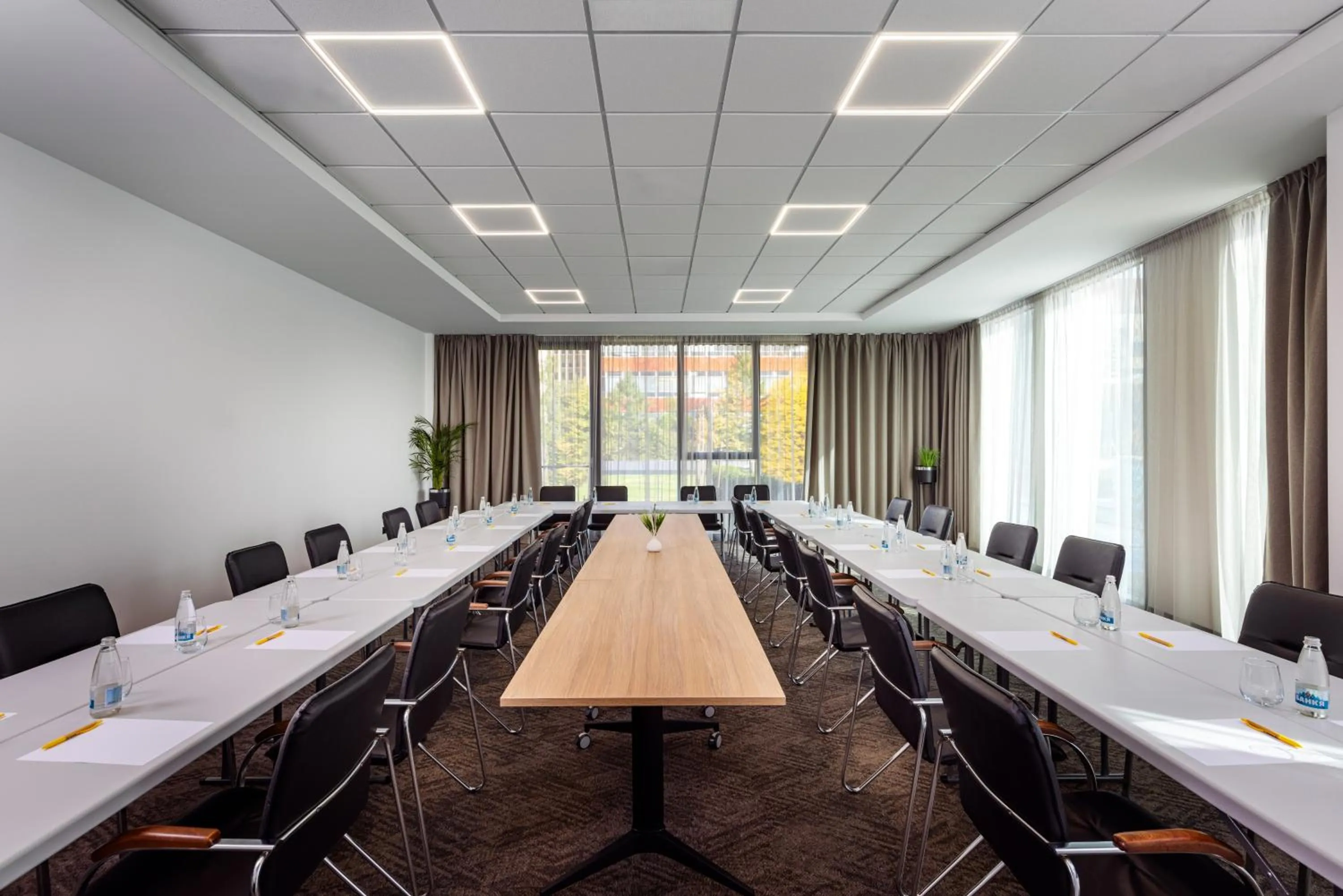 Meeting/conference room in B1 City Hotel