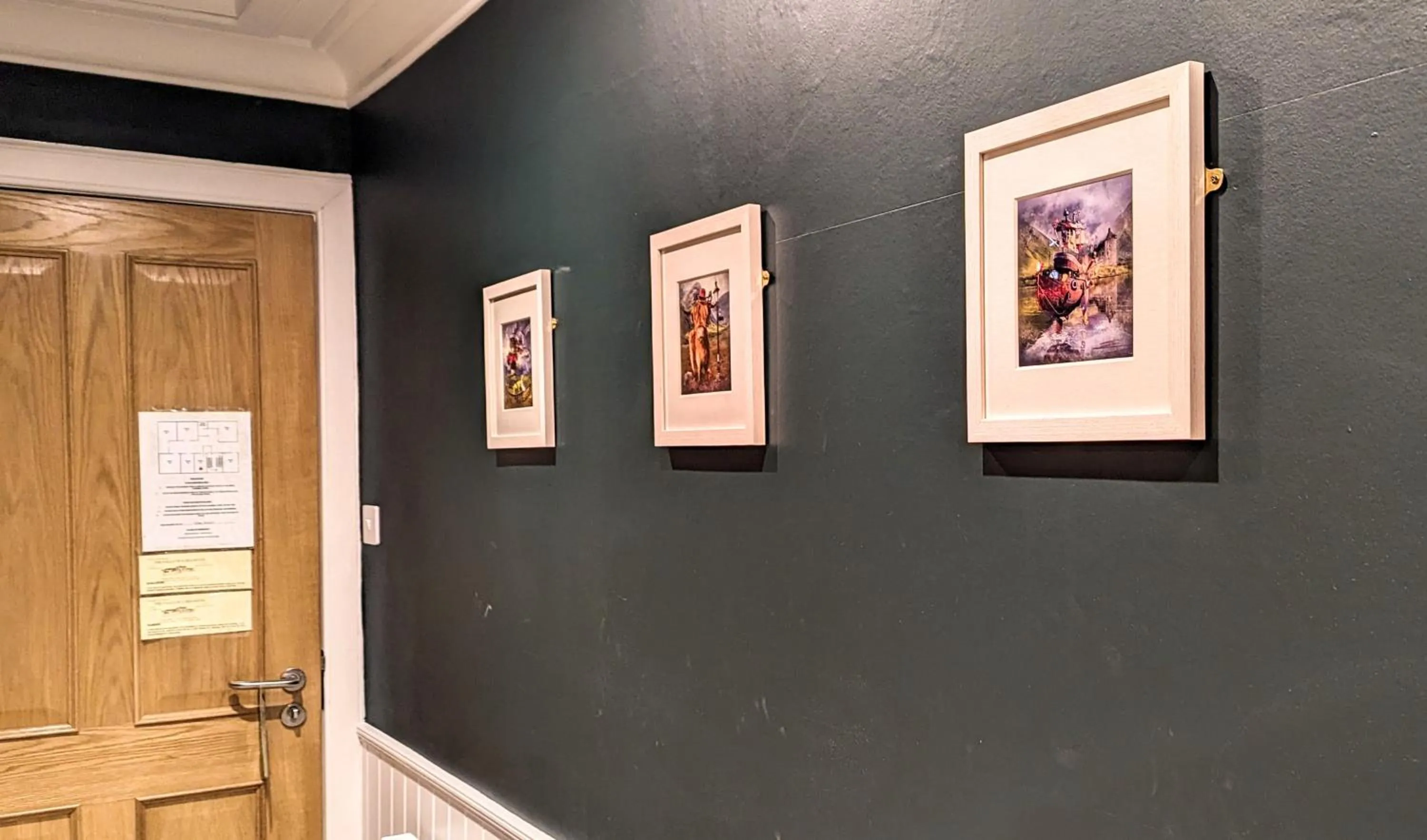 Decorative detail in Falls of Lora Hotel