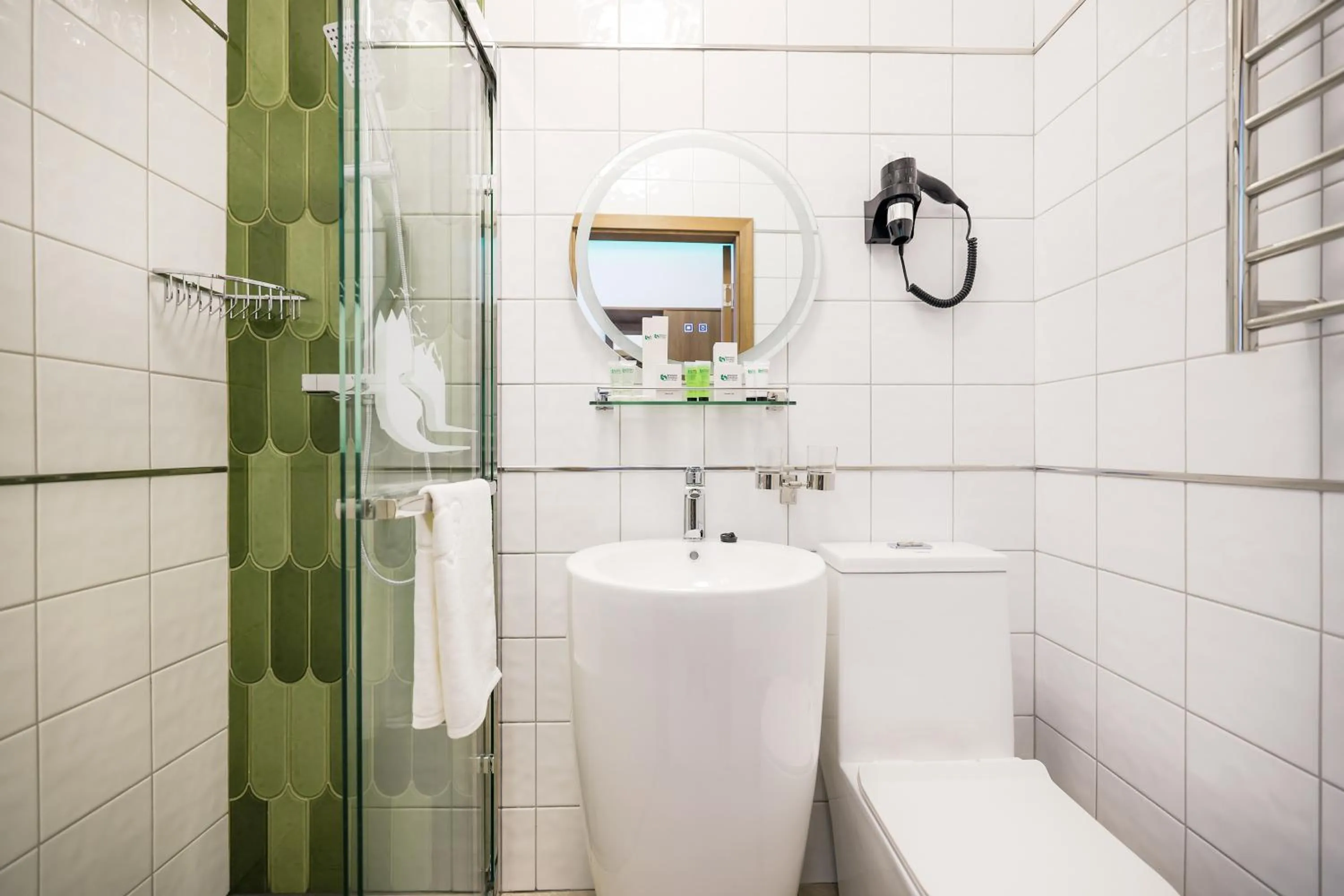 Shower in Hotel Kanjon Zrmanje