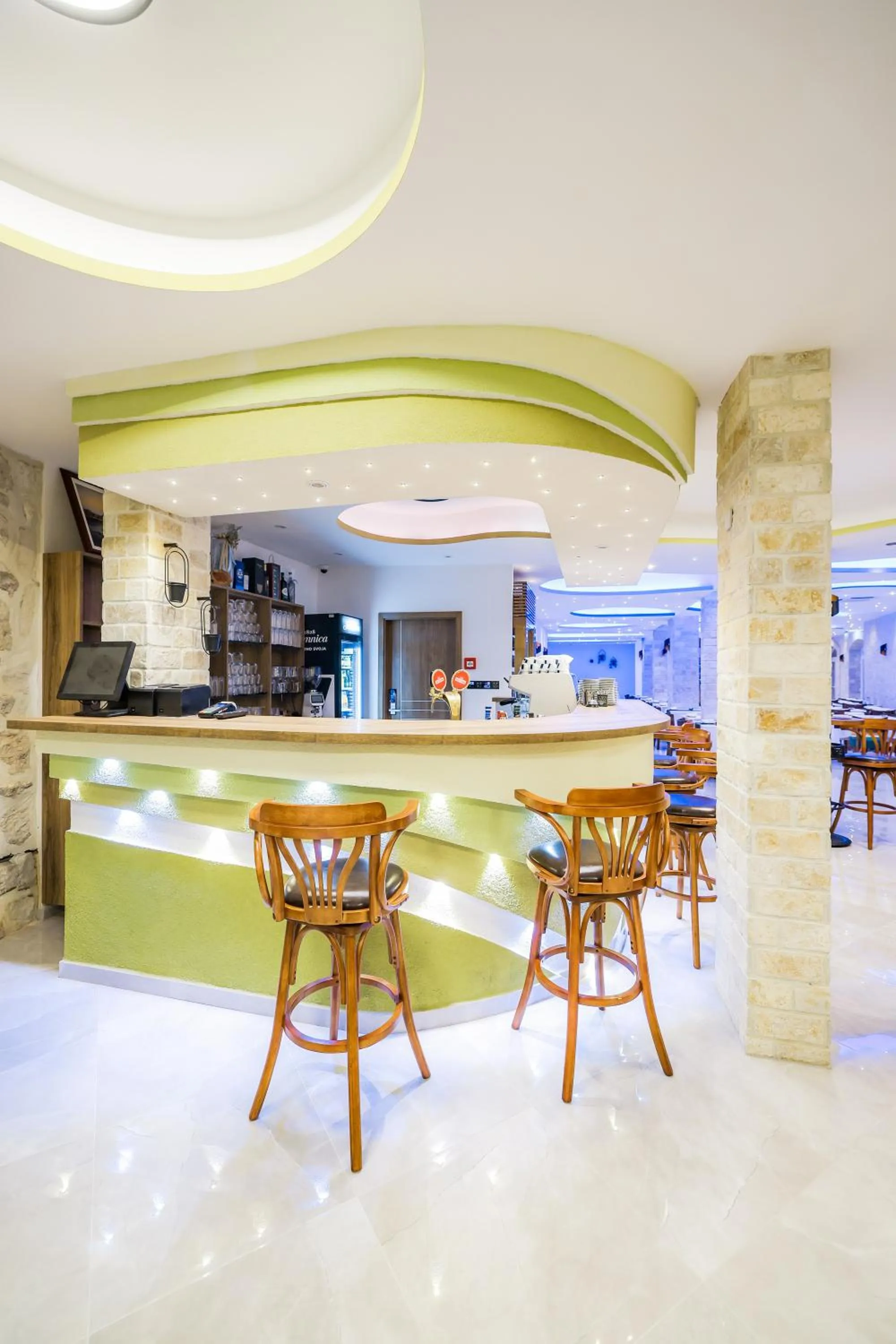 Lounge or bar in Hotel Kanjon Zrmanje