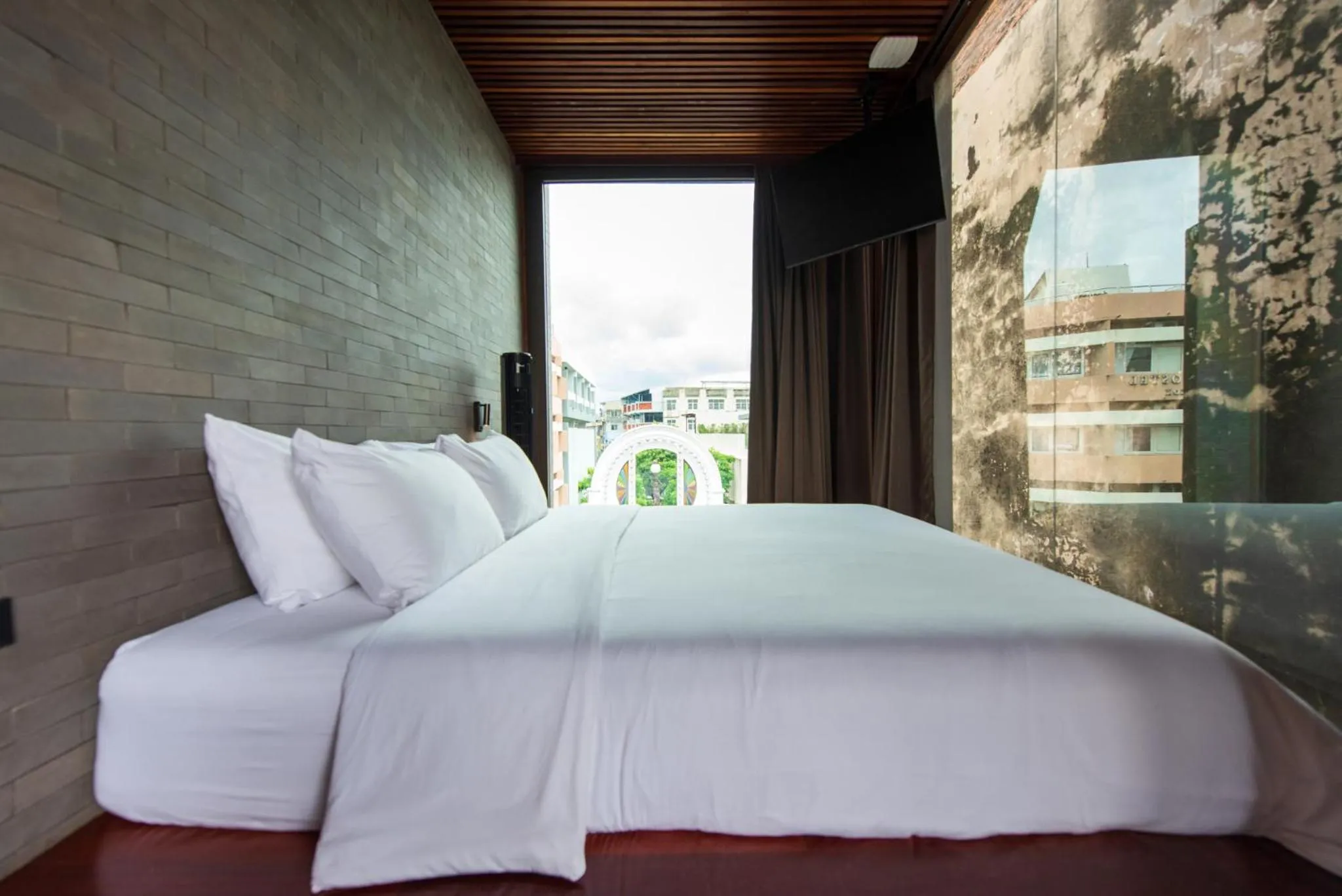 Bedroom, Bed in Na Tanao 1969