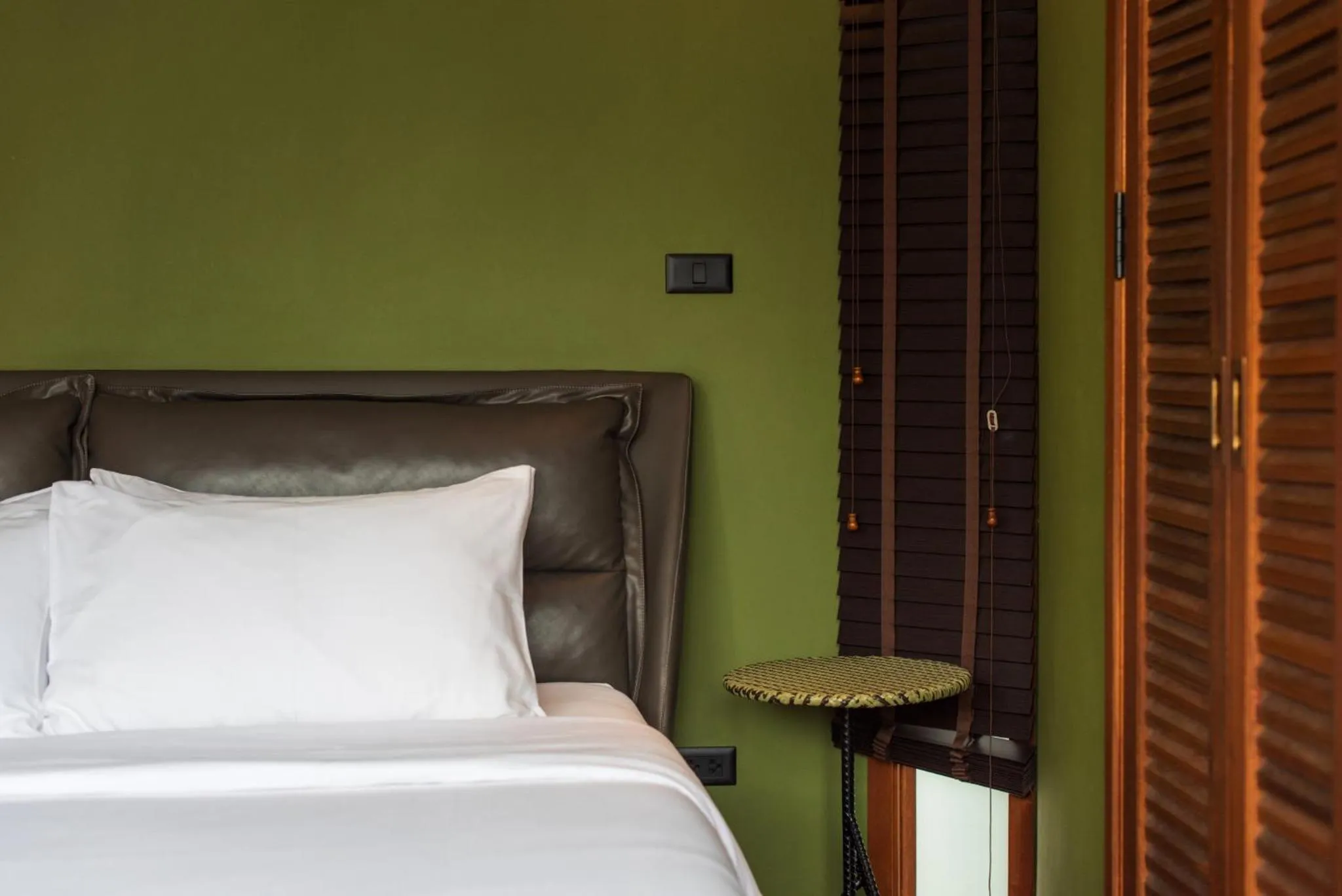 Photo of the whole room, Bed in Na Tanao 1969