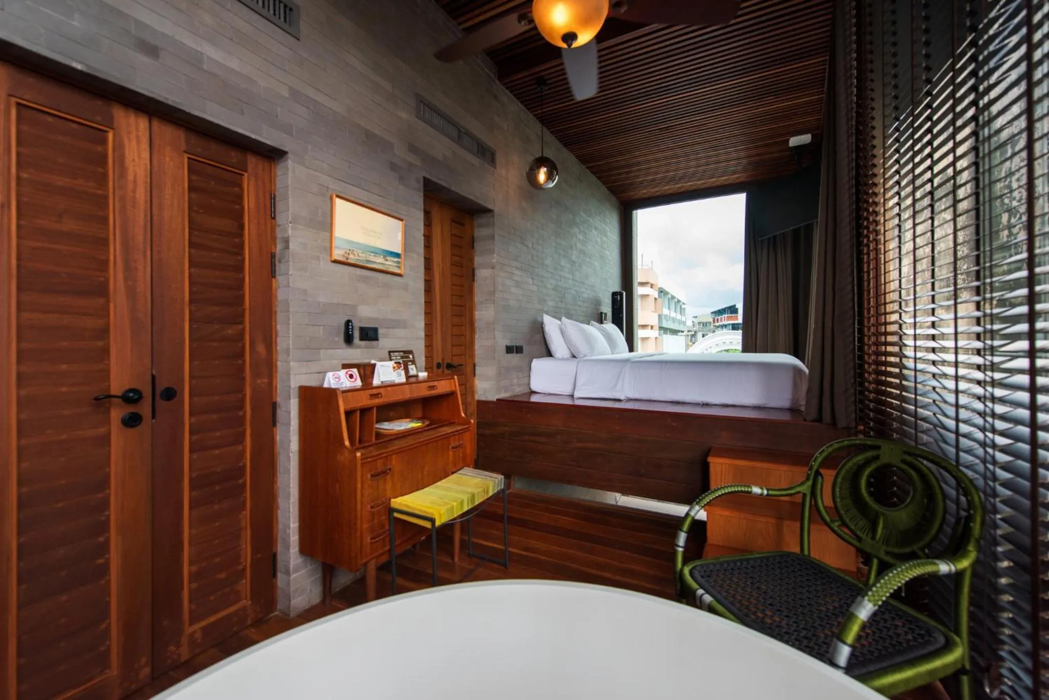 Photo of the whole room, Bed in Na Tanao 1969