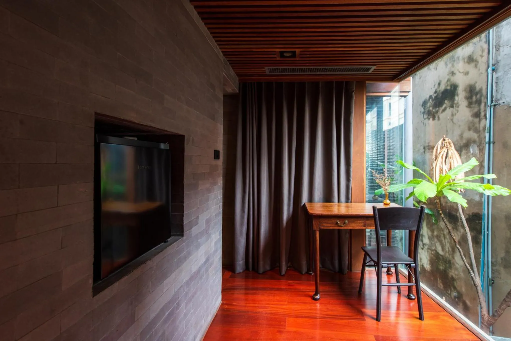 Seating area in Na Tanao 1969