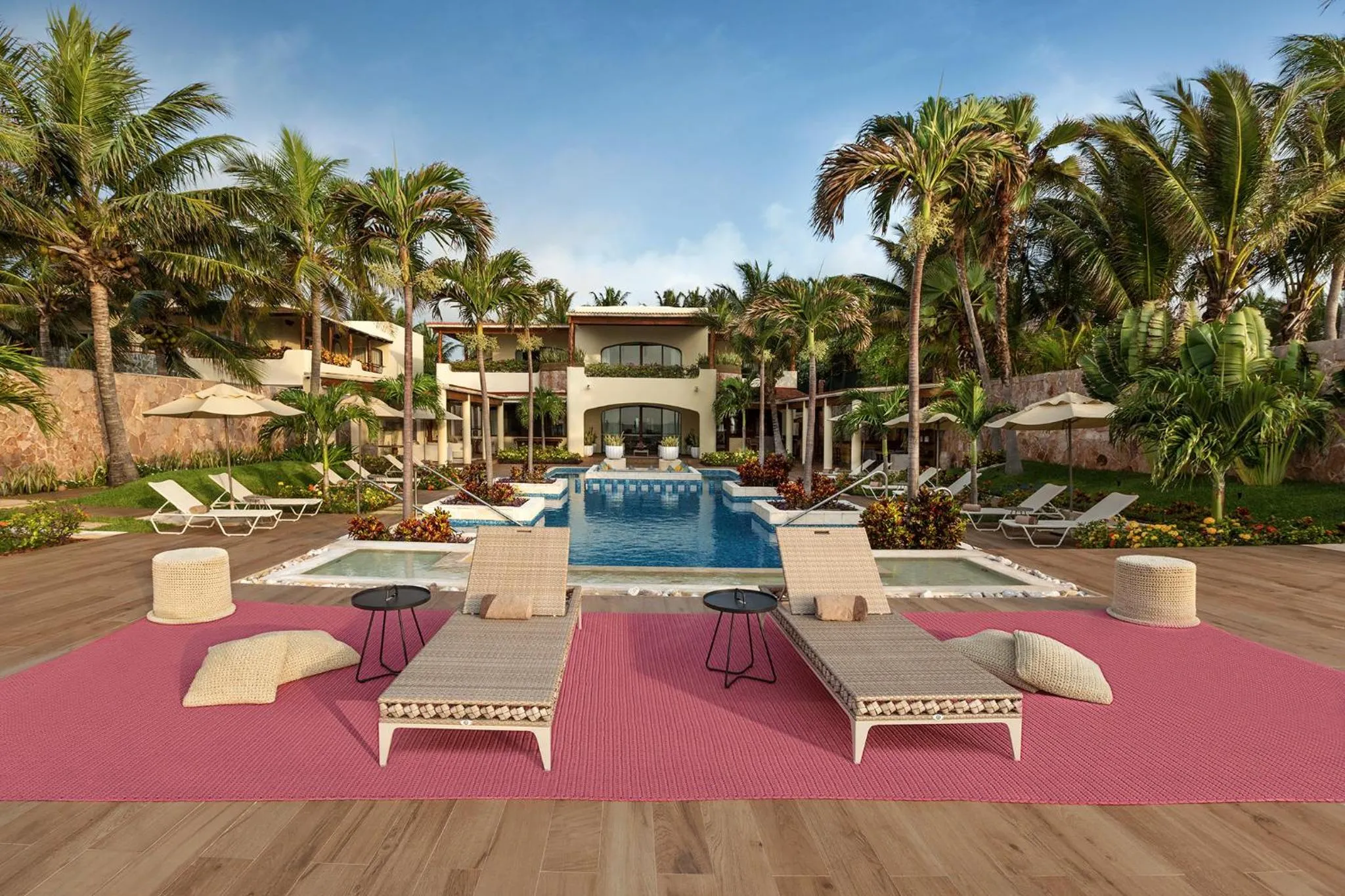 Swimming pool in Azul Villa Casa del Mar - Gourmet All Inclusive by Karisma