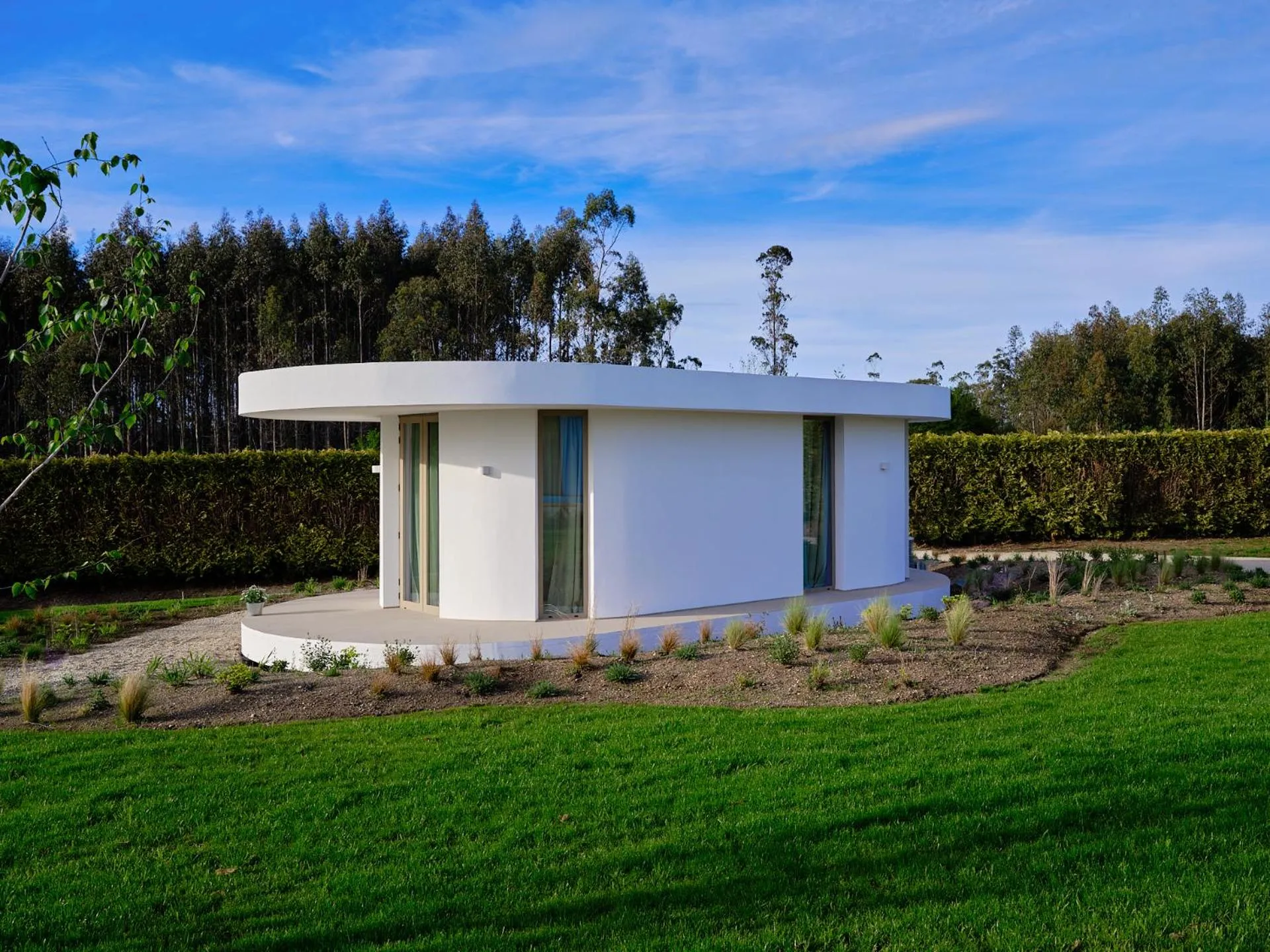 Property building in Retiro Costiña Wellness&villas