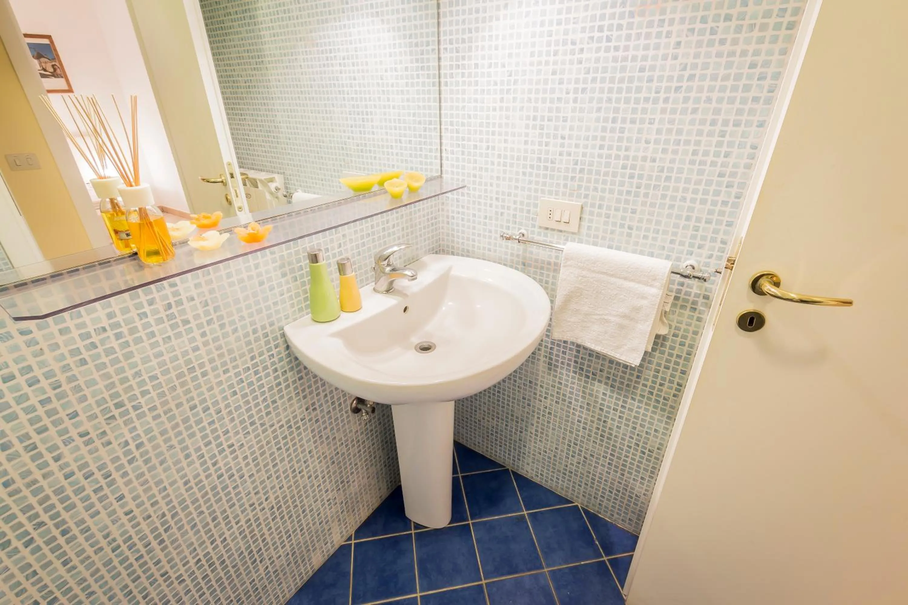 Bathroom in Mandarinoarancio