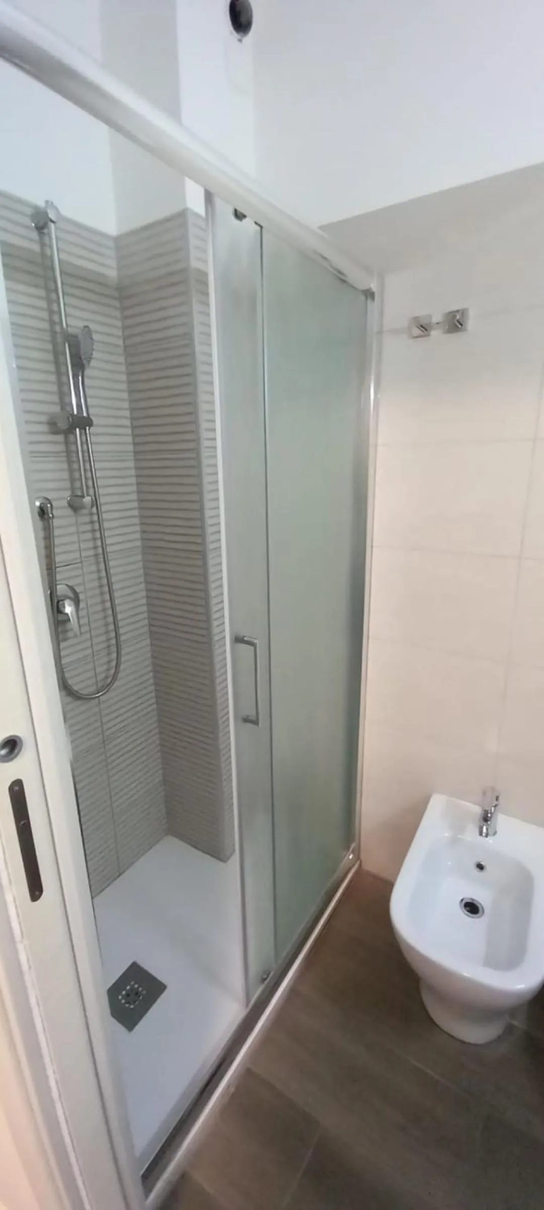 Shower, Bathroom in B&B Omnia Scilla