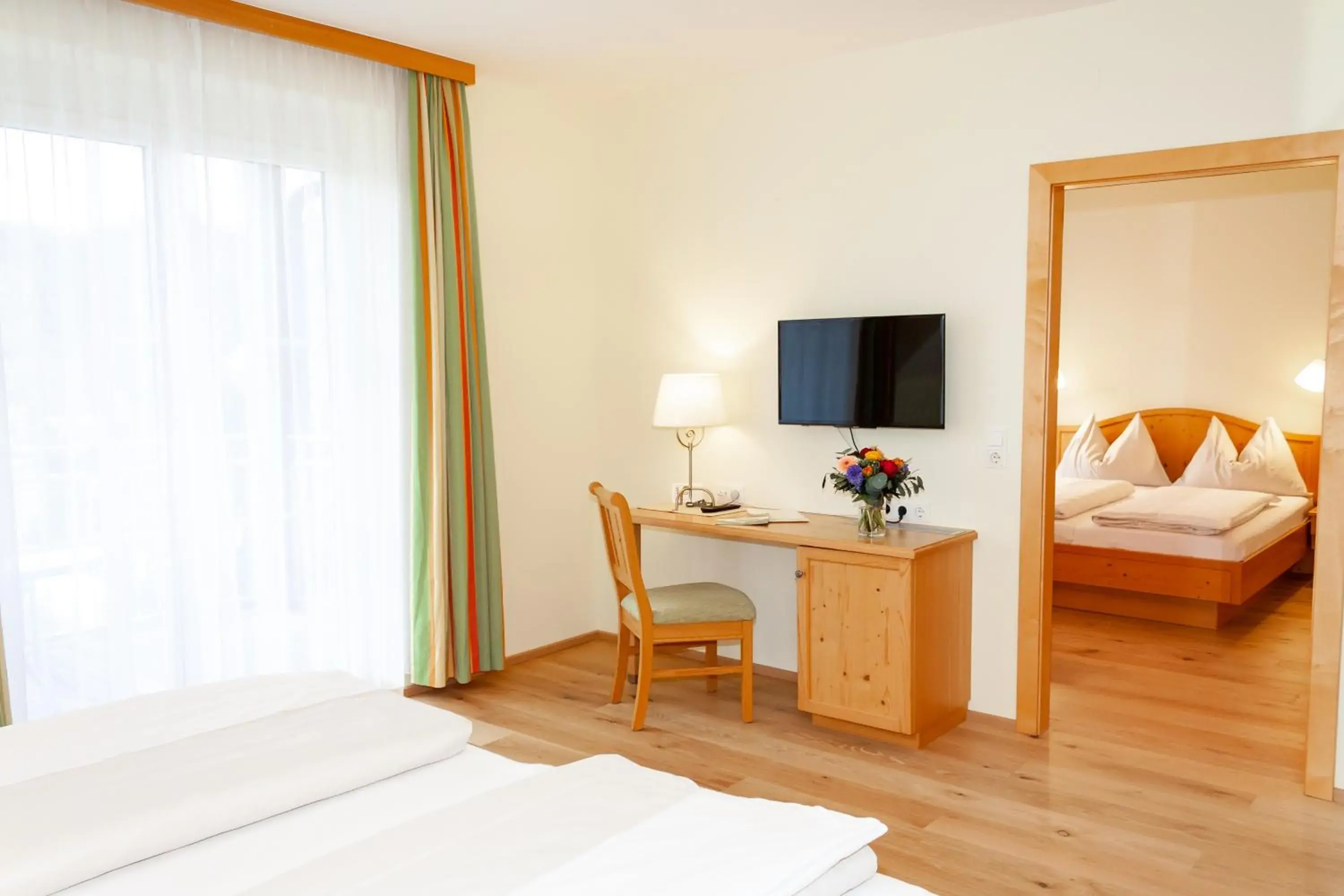 Quadruple Room with Balcony in Tscheppes Langgasthof Quadruple Room with Balcony in Tscheppes Langgasthof