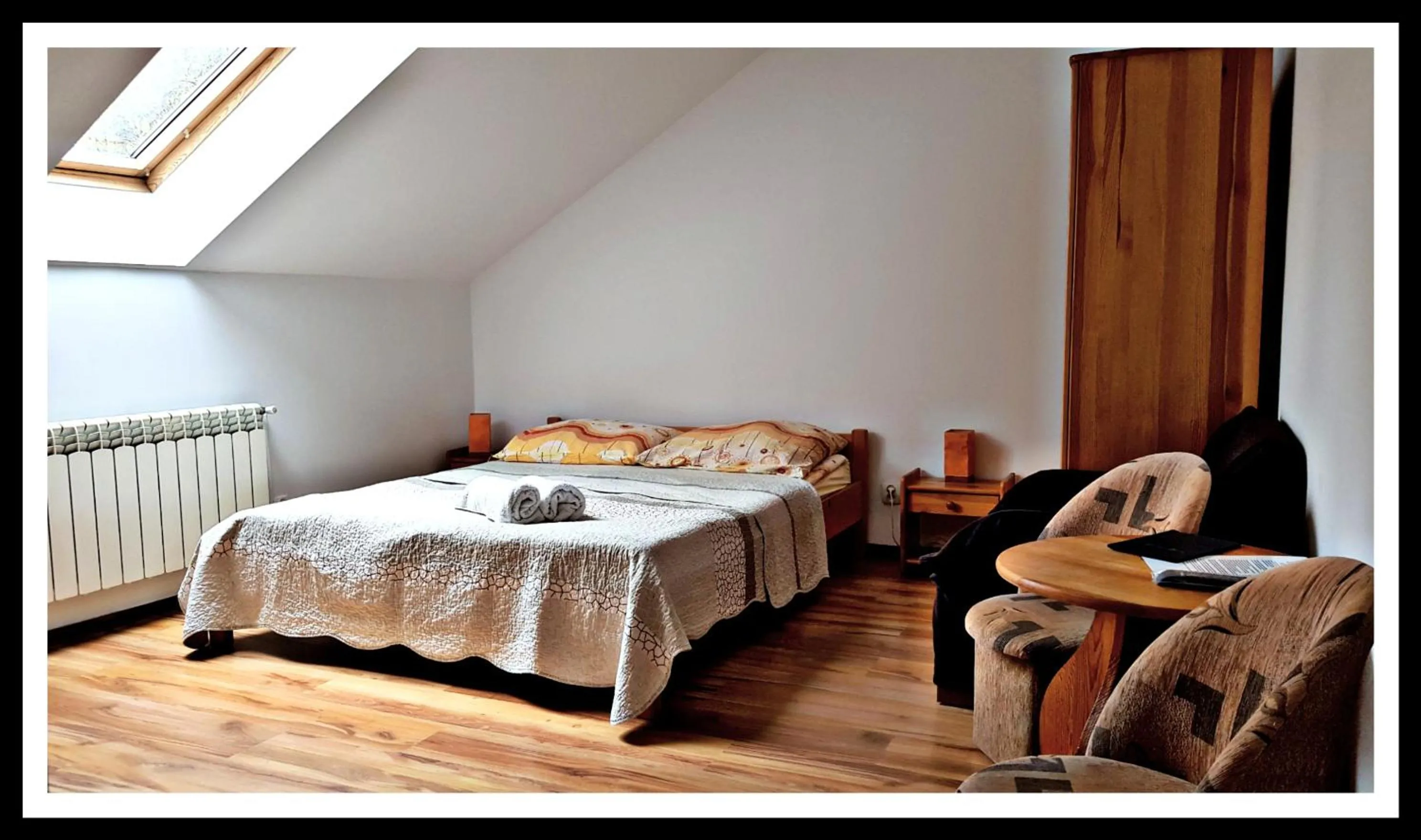 Seating area, Bed in Leśne Berdo Przysłup