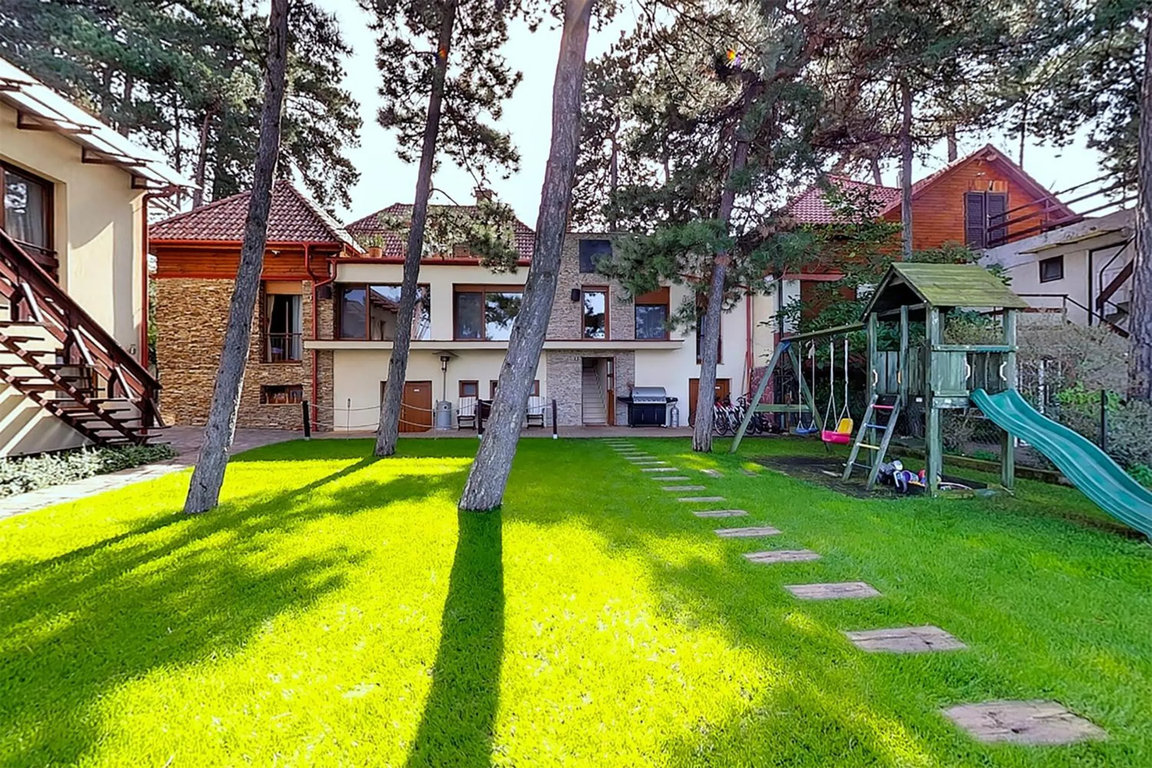 Property building in Royal Mediterran