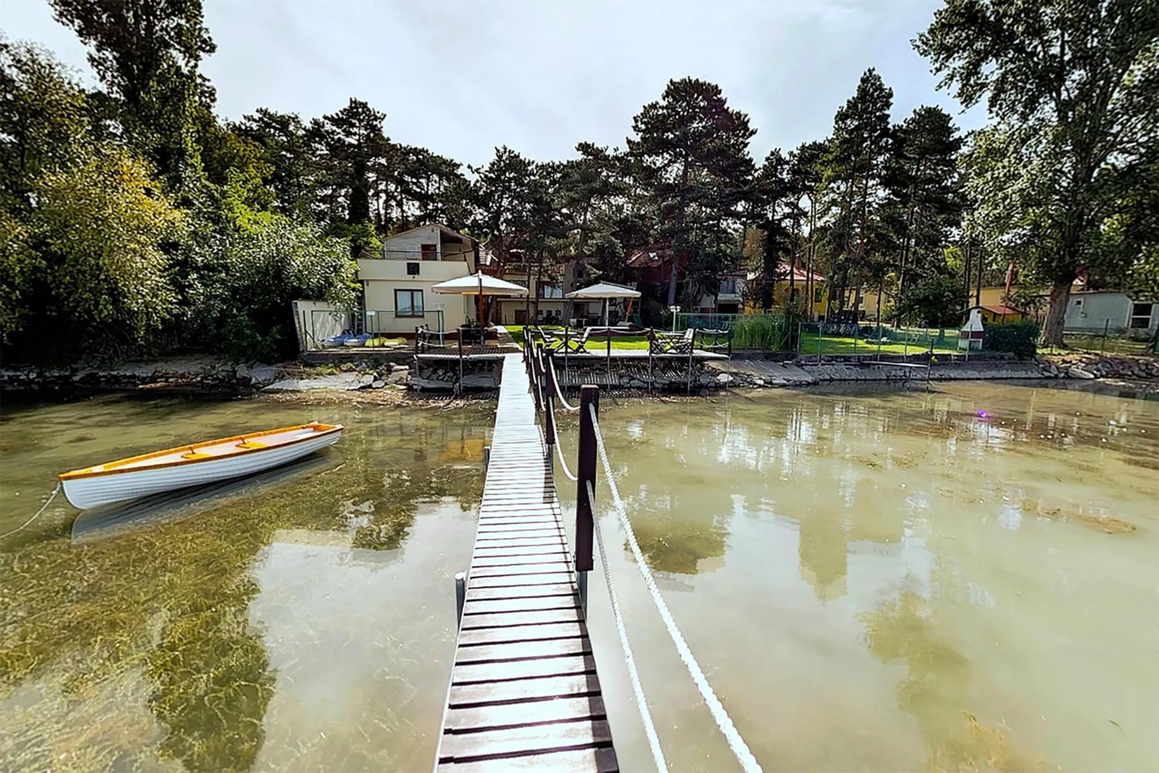 Property building in Royal Mediterran