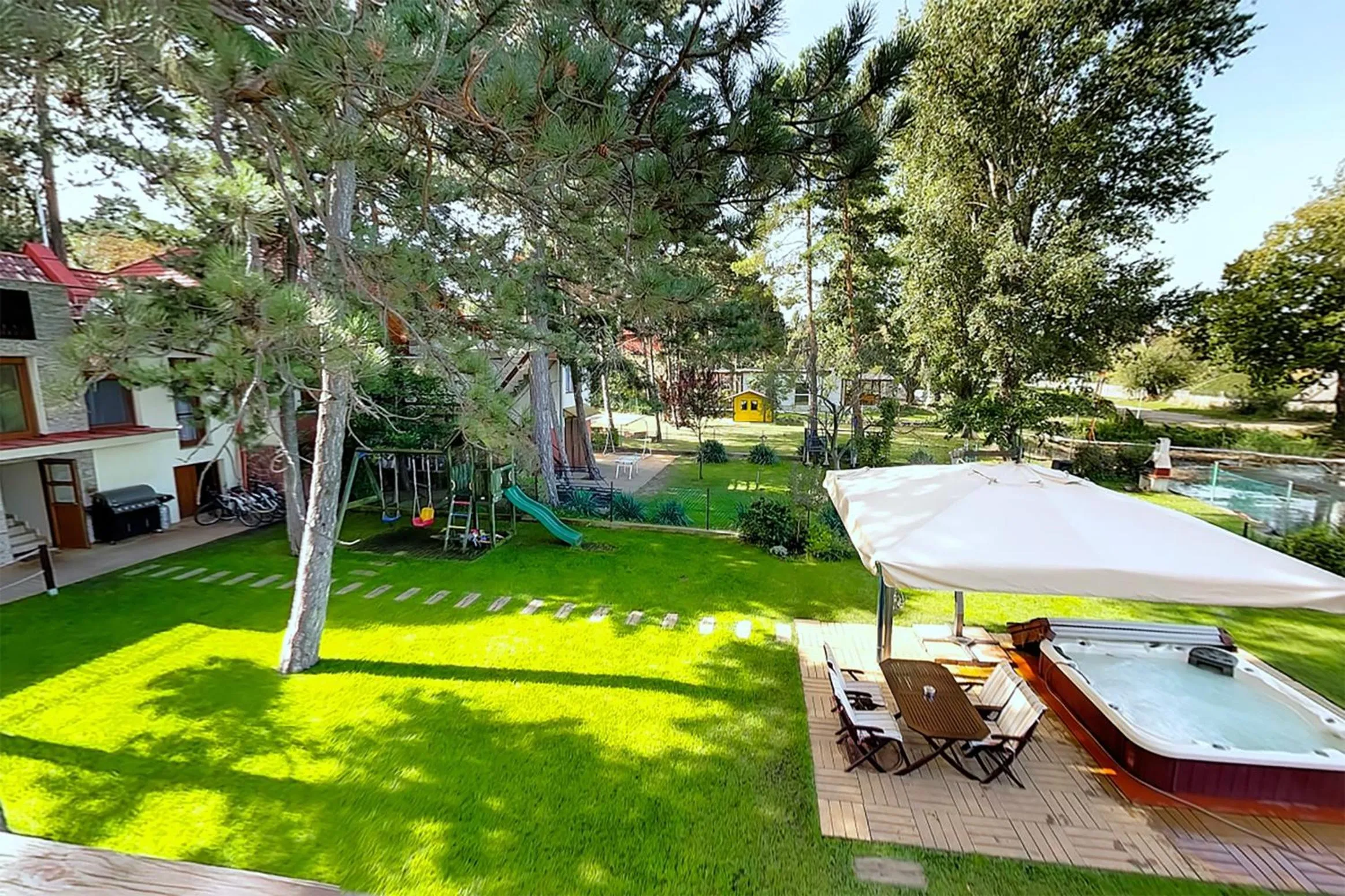 Hot Tub in Royal Mediterran