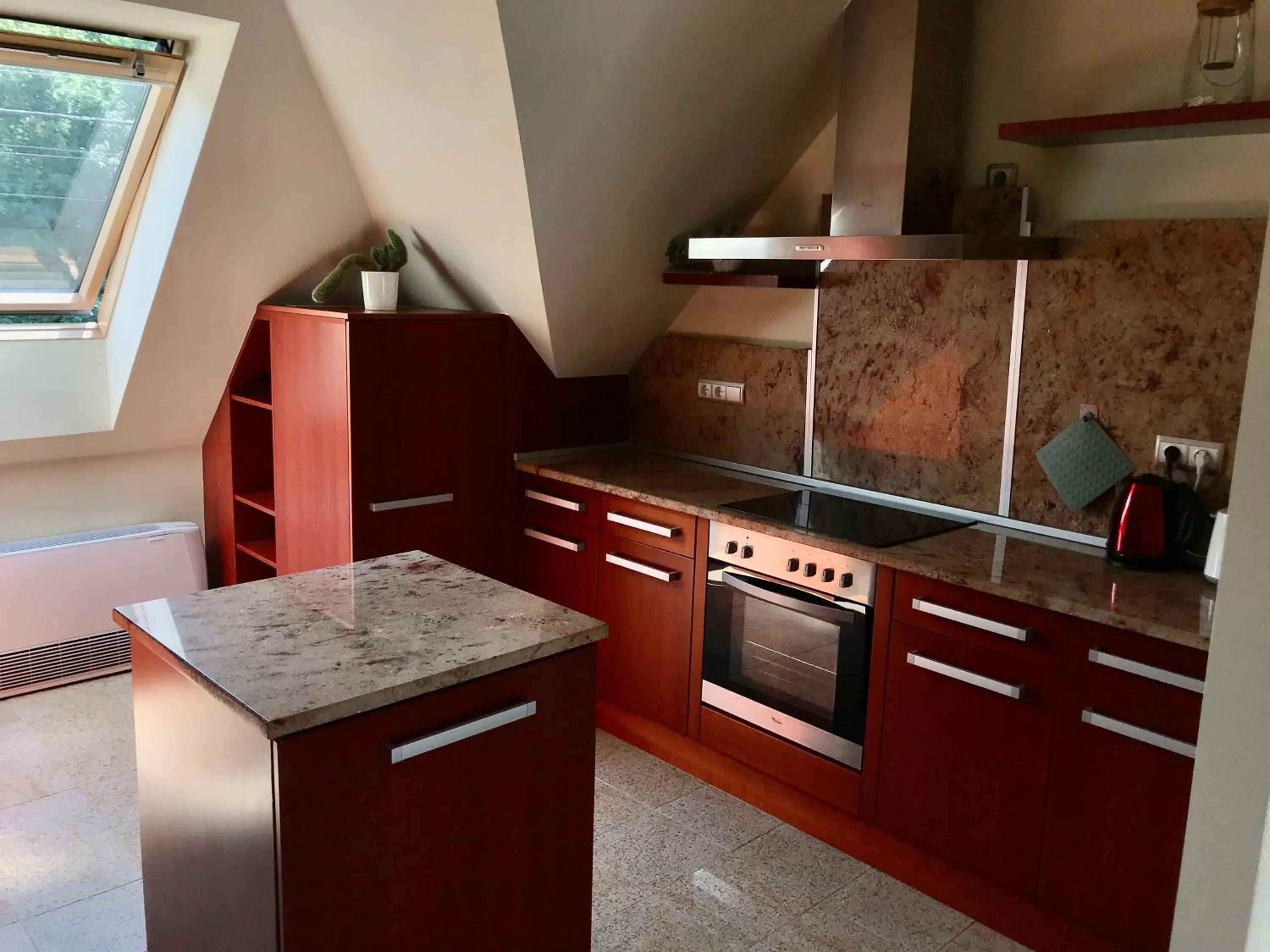 Kitchen or kitchenette in Royal Mediterran