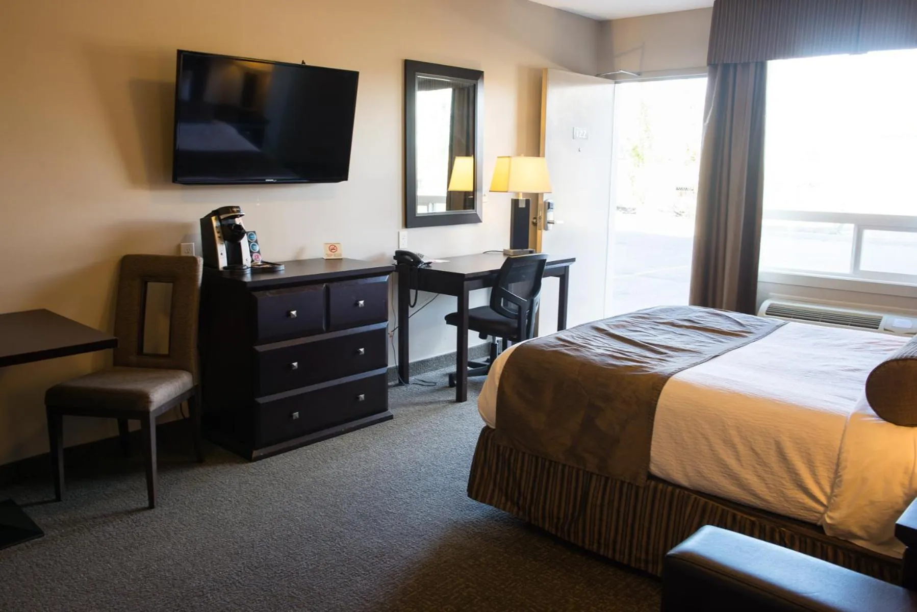 Bed in Kanata Whitecourt