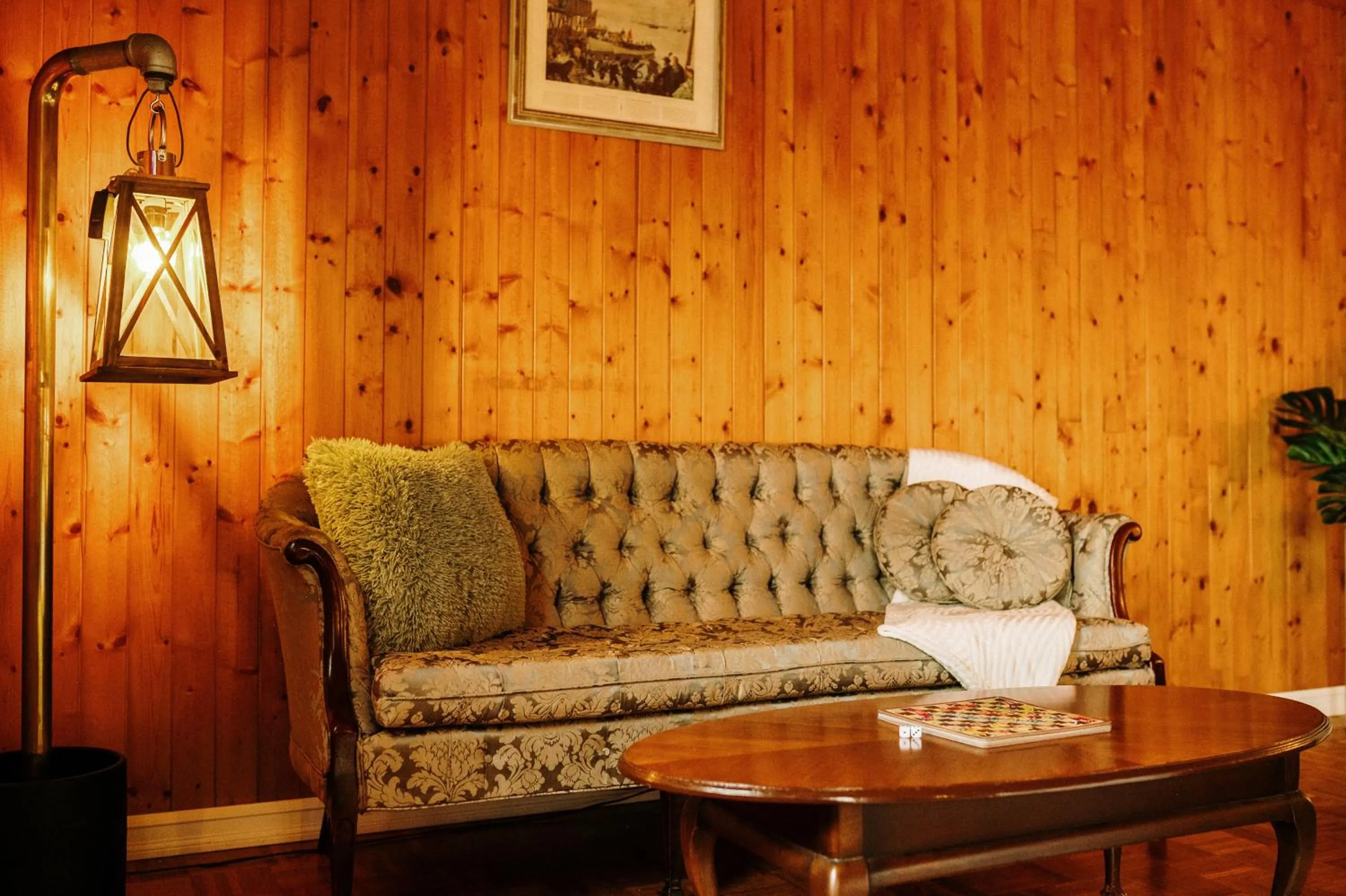 Seating area in Albert's