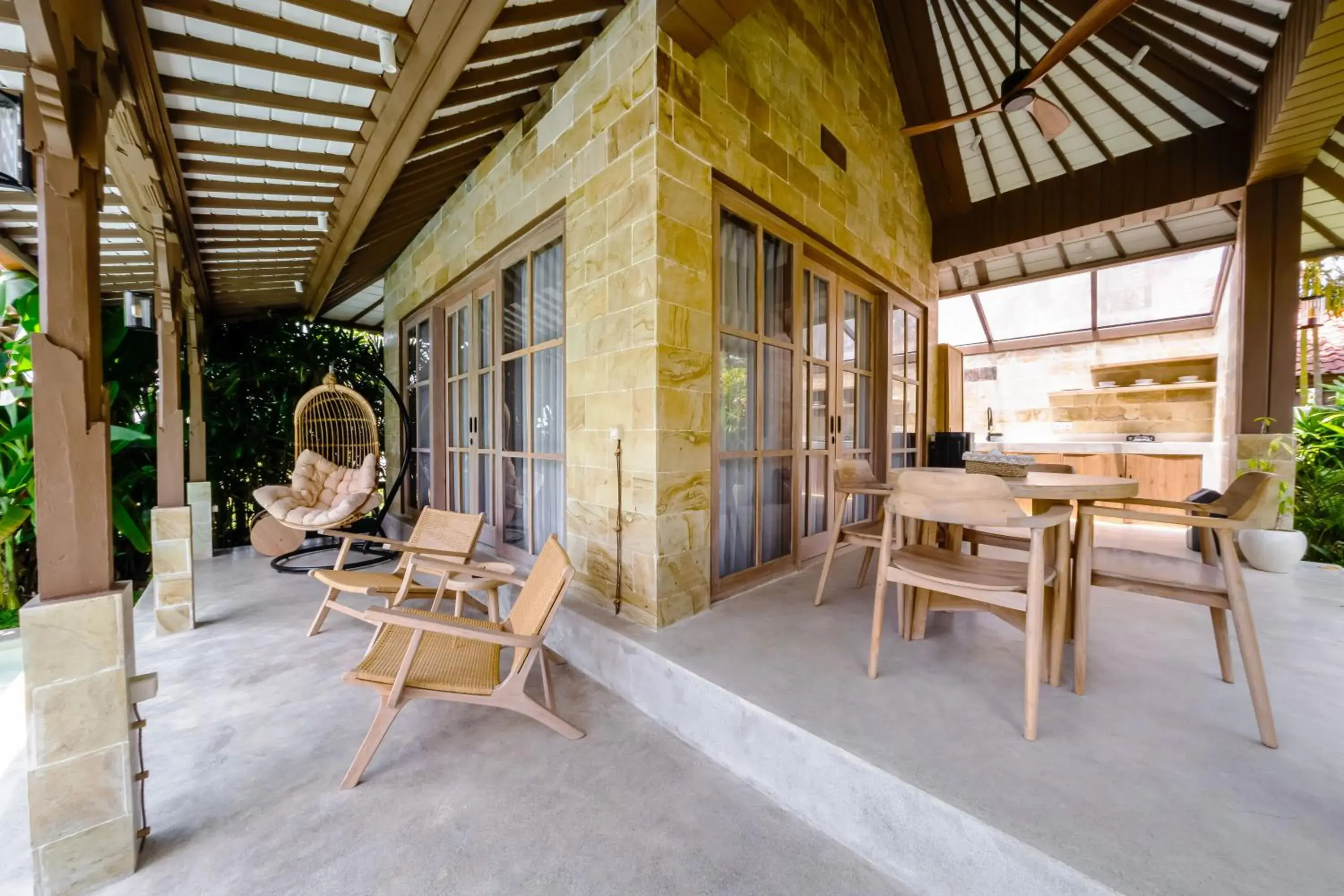 Property building in Nyaman Villas by EVDEkimi - Romantic escape among rice fields with Pool, Terrace - Long stay extras Property building in Nyaman Villas by EVDEkimi - Romantic escape among rice fields with Pool, Terrace - Long stay extras