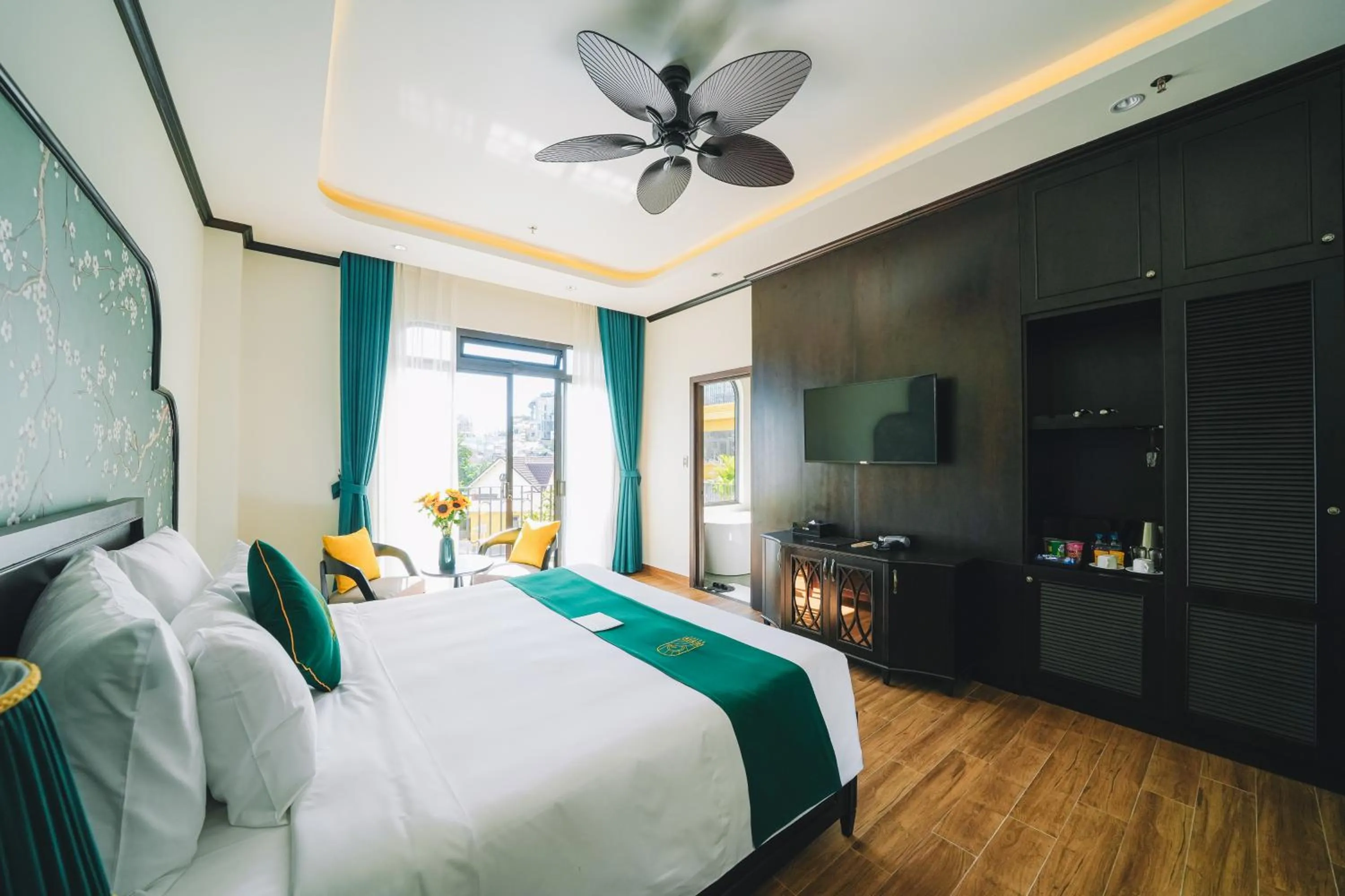 Property building, Bed in Goldient Boutique Hotel