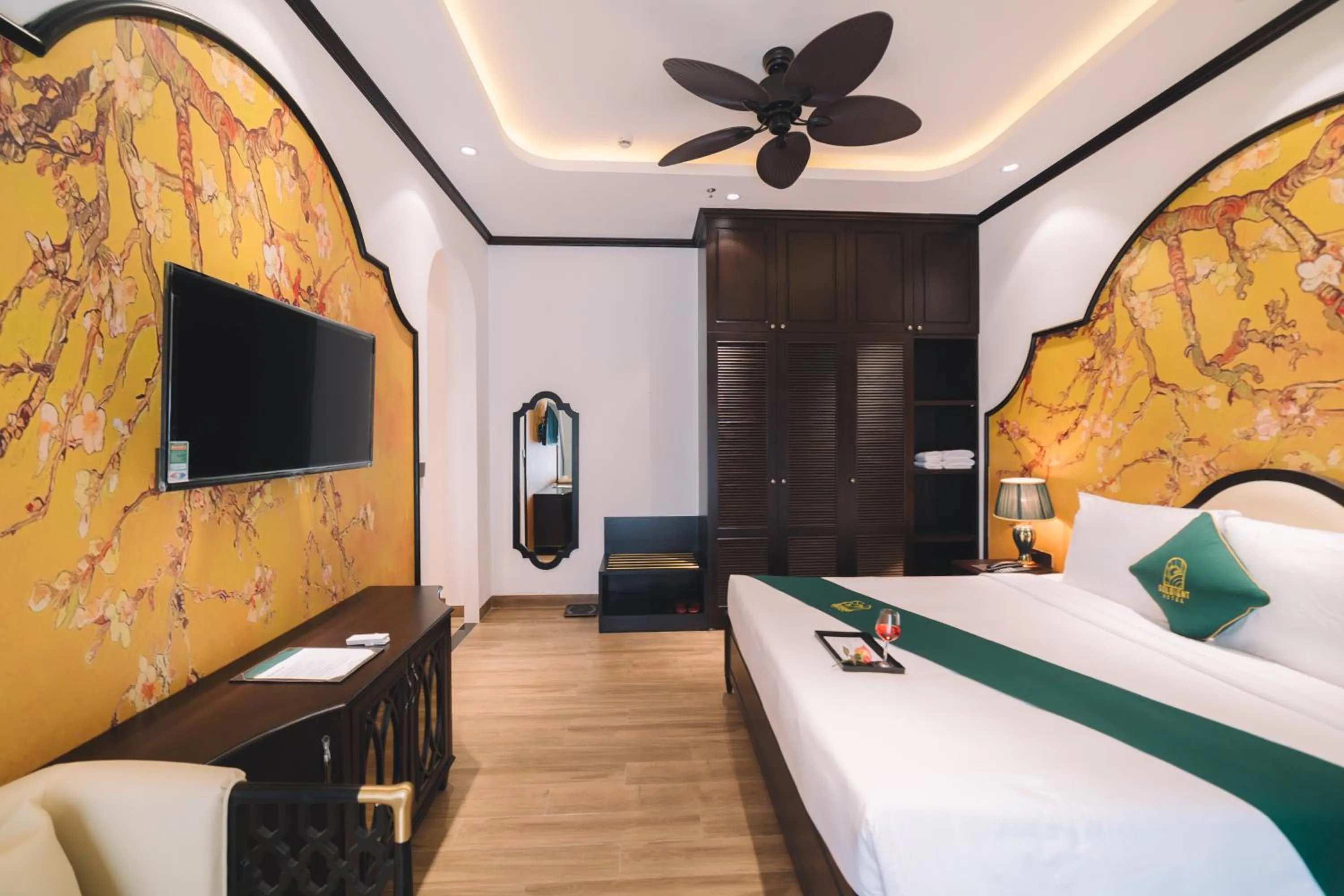 Property building, Bed in Goldient Boutique Hotel