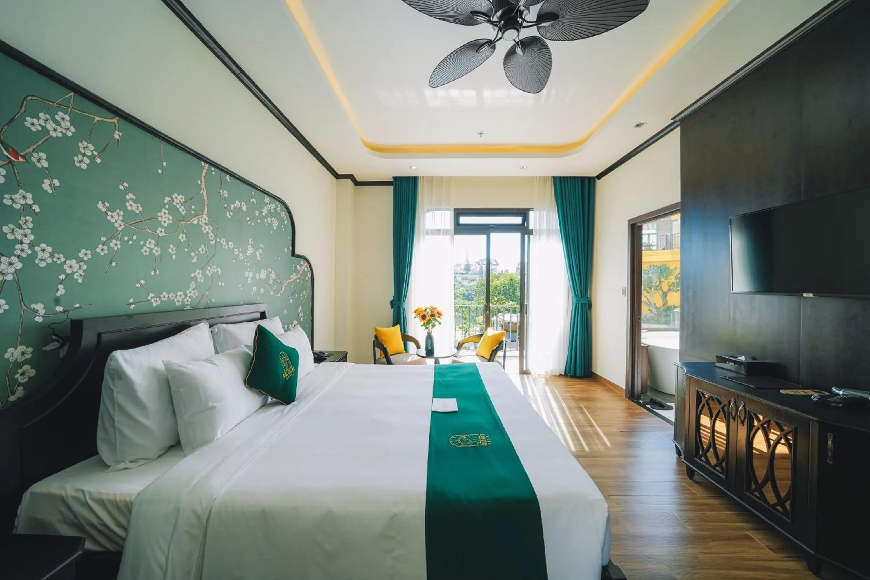 Property building, Bed in Goldient Boutique Hotel