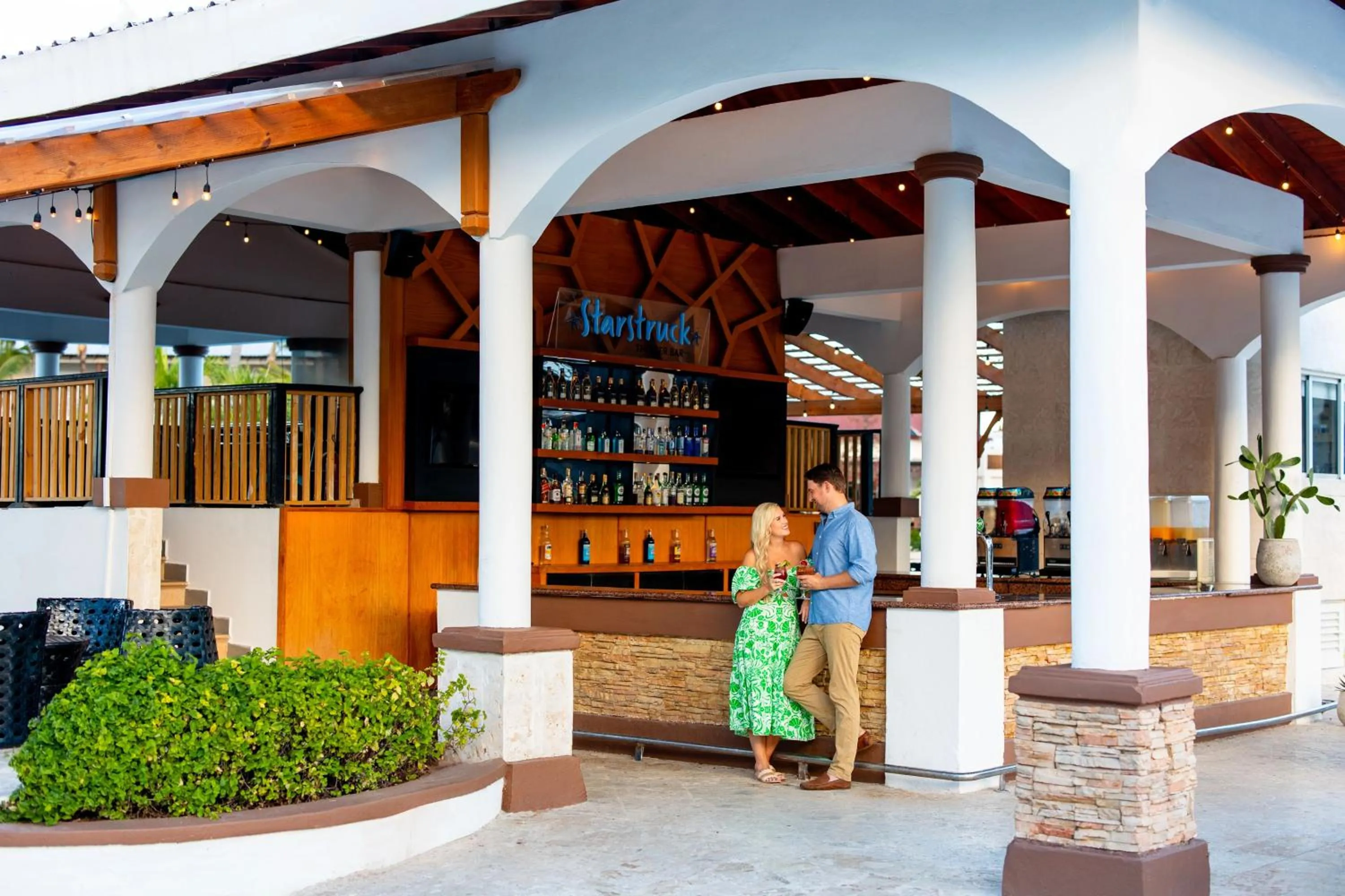 Lounge or bar in Sunscape Coco Punta Cana - All Inclusive