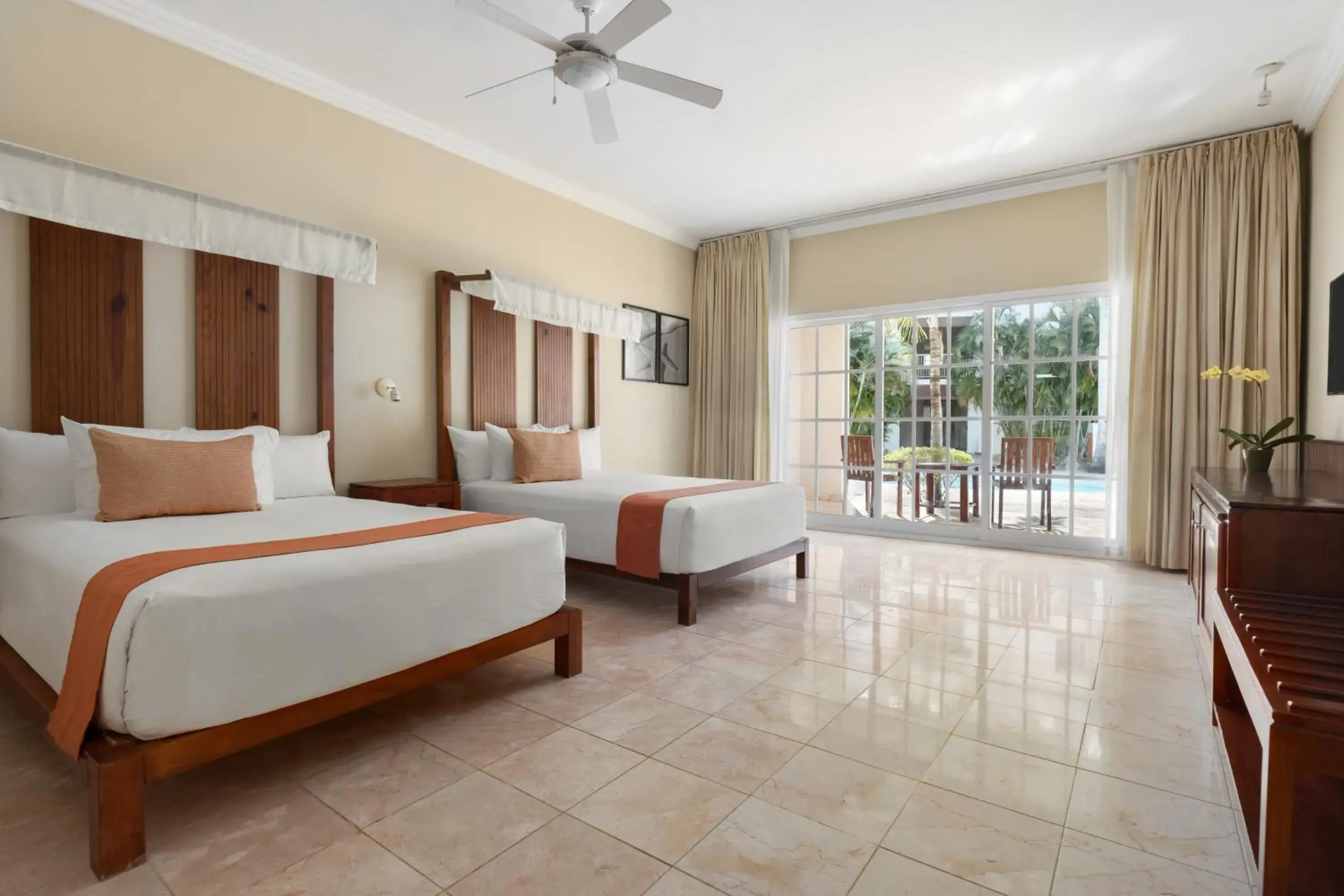 Bed in Sunscape Coco Punta Cana - All Inclusive Bed in Sunscape Coco Punta Cana - All Inclusive