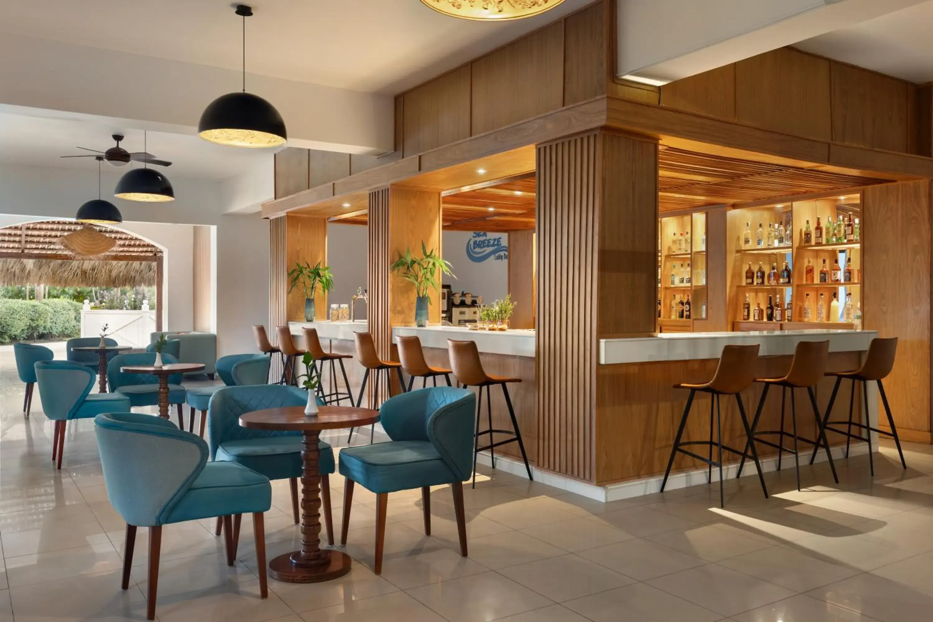 Lounge or bar in Sunscape Coco Punta Cana - All Inclusive Lounge or bar in Sunscape Coco Punta Cana - All Inclusive