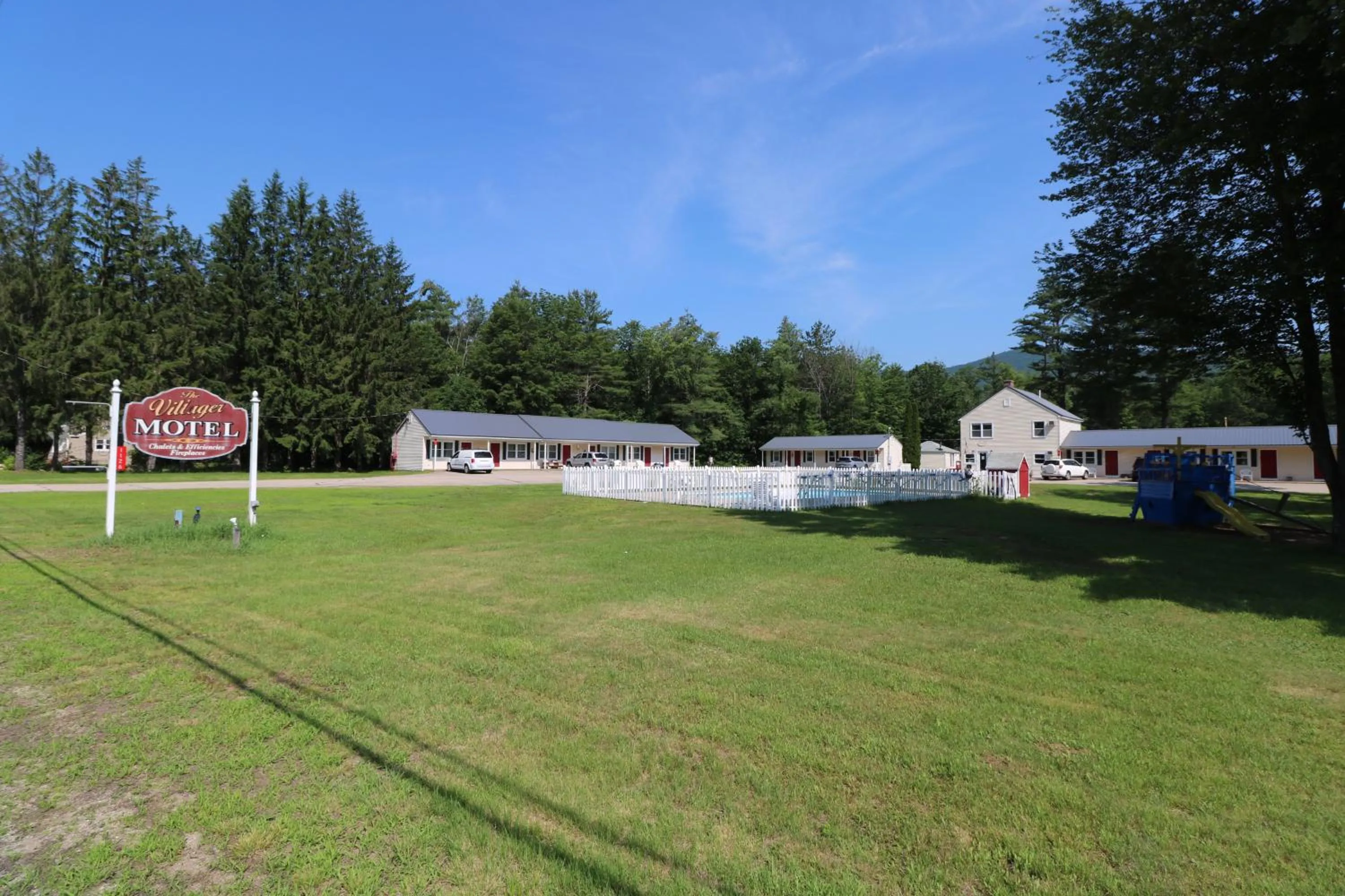 Facade/entrance in The Villager Motel