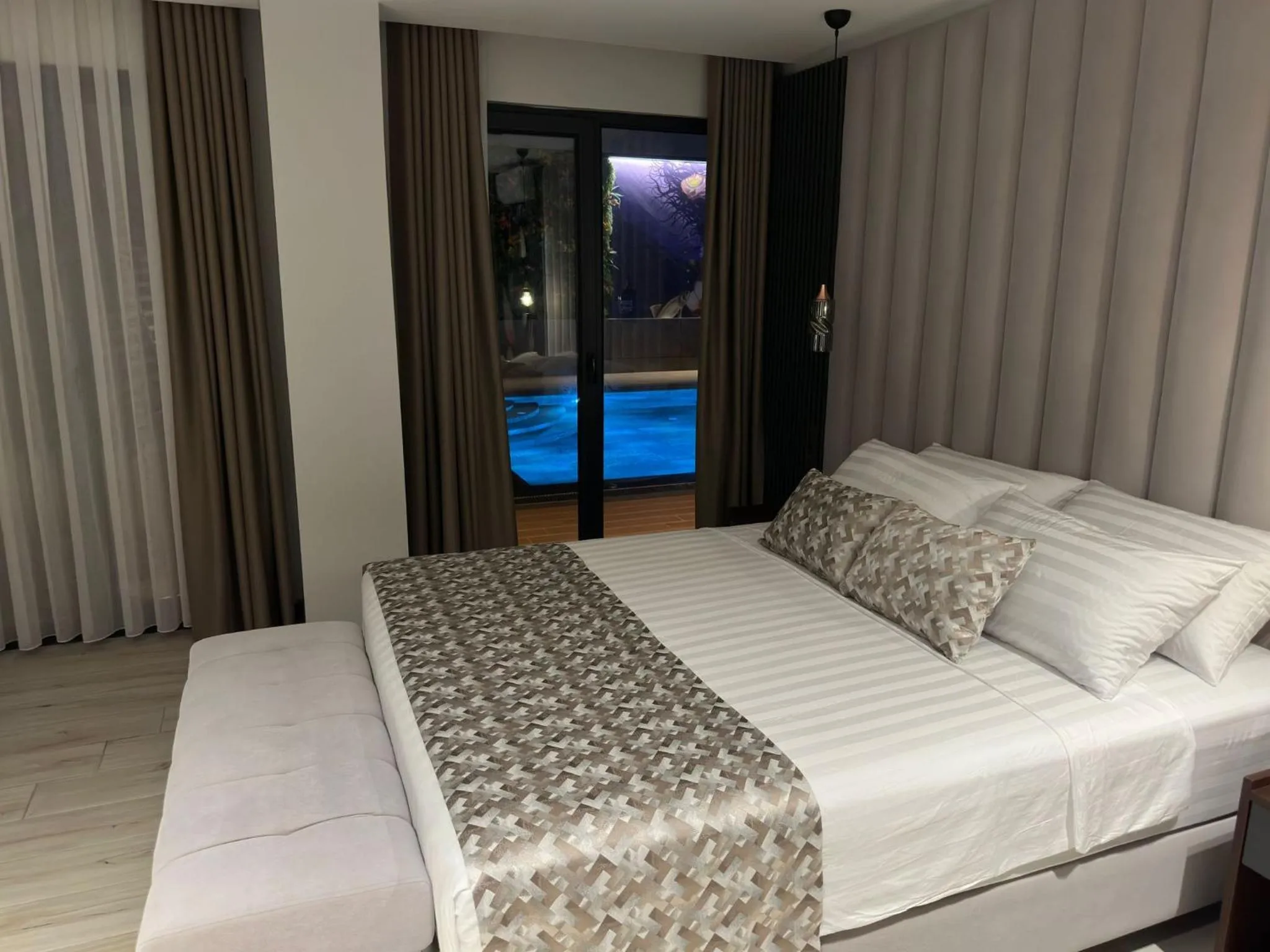 Photo of the whole room, Bed in La Miel Şile