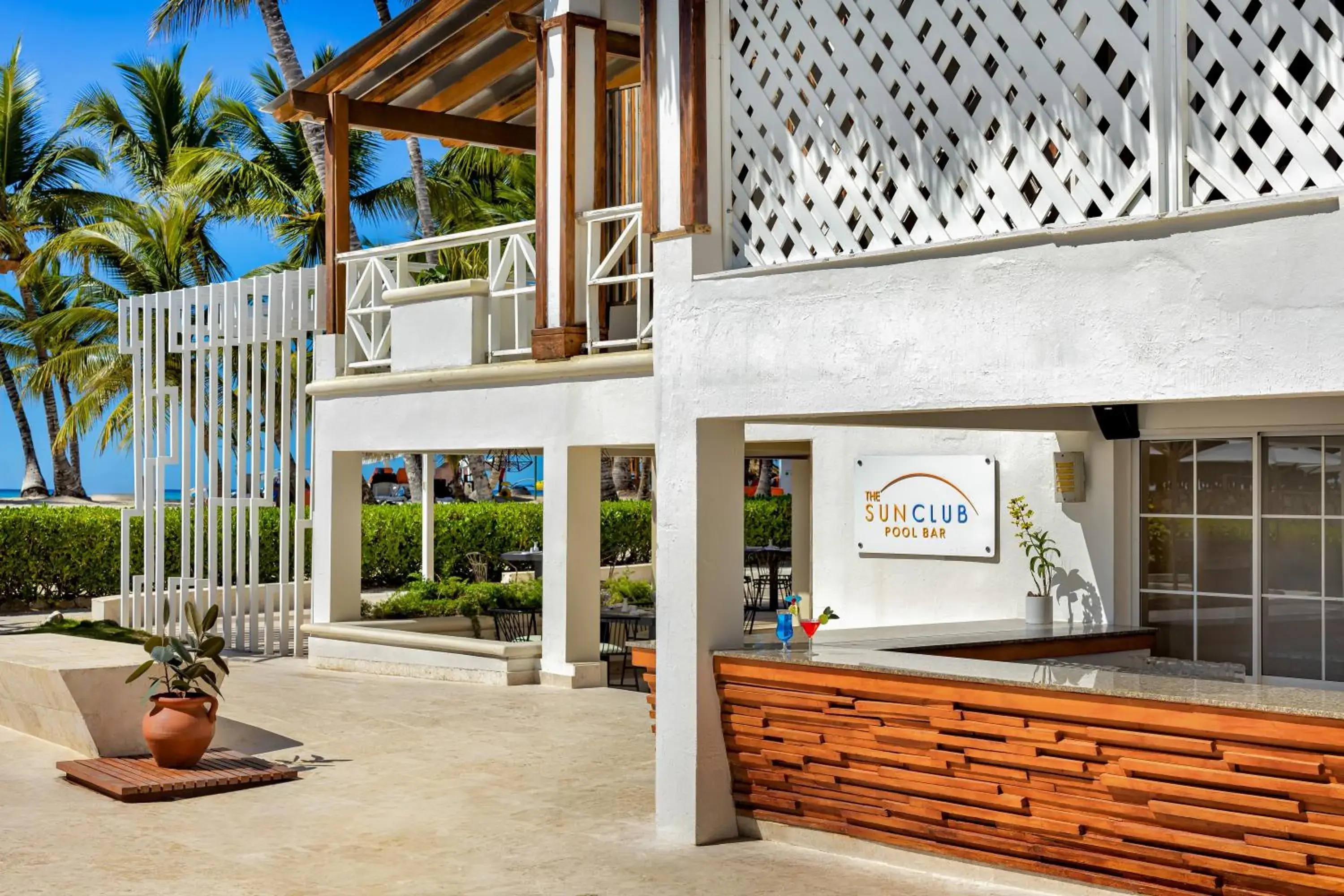 Lounge or bar in Sunscape Dominicus La Romana - All Inclusive Lounge or bar in Sunscape Dominicus La Romana - All Inclusive