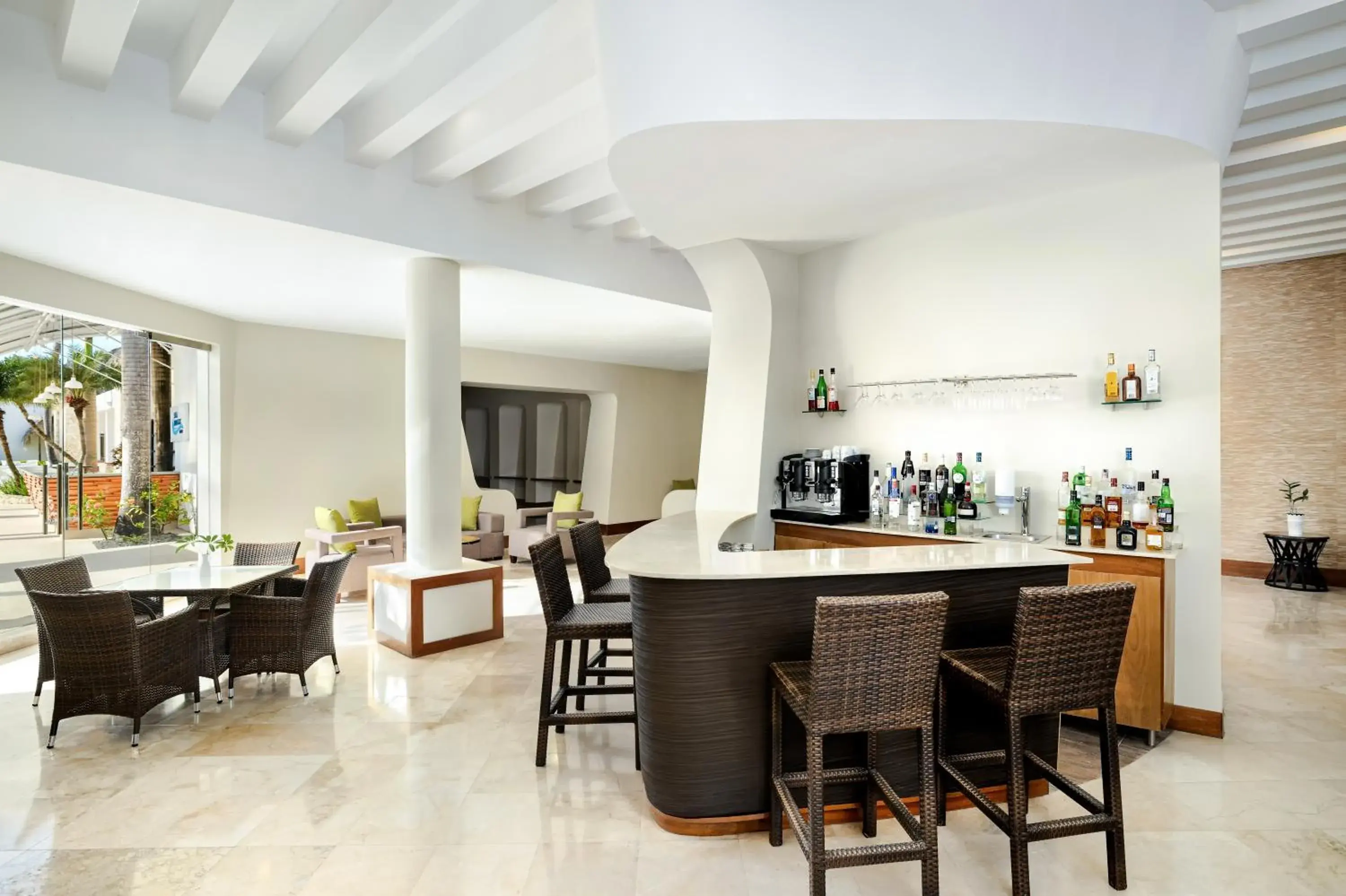 Lounge or bar in Sunscape Dominicus La Romana - All Inclusive Lounge or bar in Sunscape Dominicus La Romana - All Inclusive