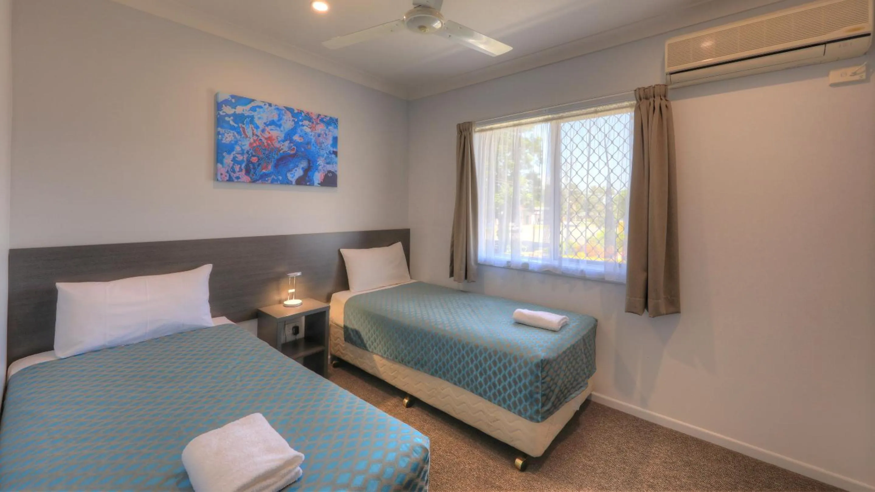 Bed in Grafton Central Motel