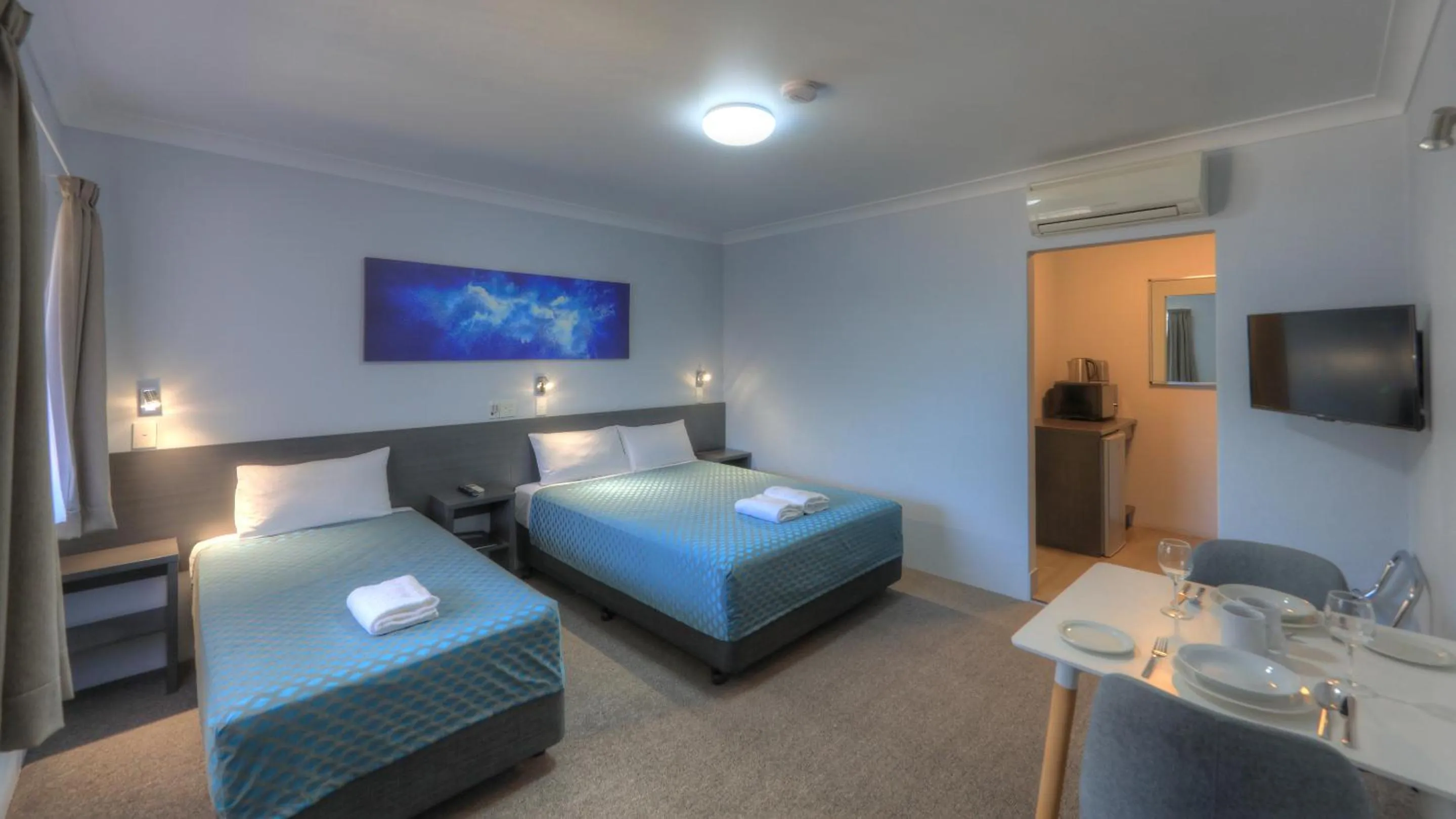 Bed in Grafton Central Motel