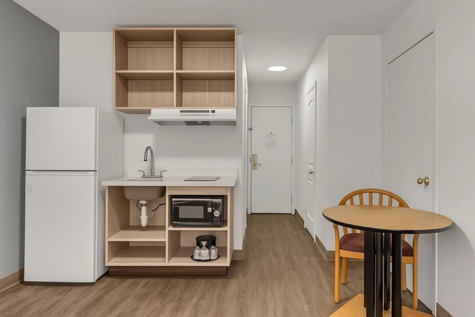 kitchen in Suburban Studios Salt Lake City Airport