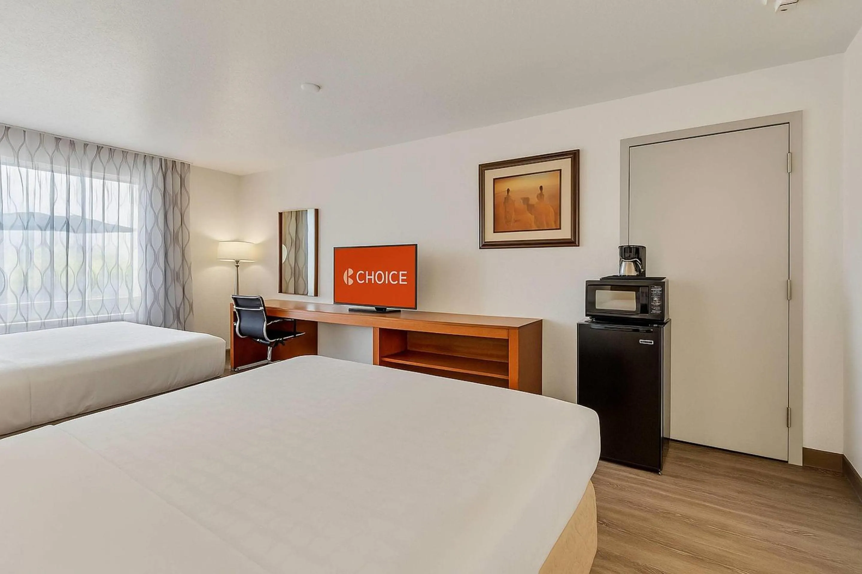 Bedroom, Bed in Suburban Studios Salt Lake City Airport