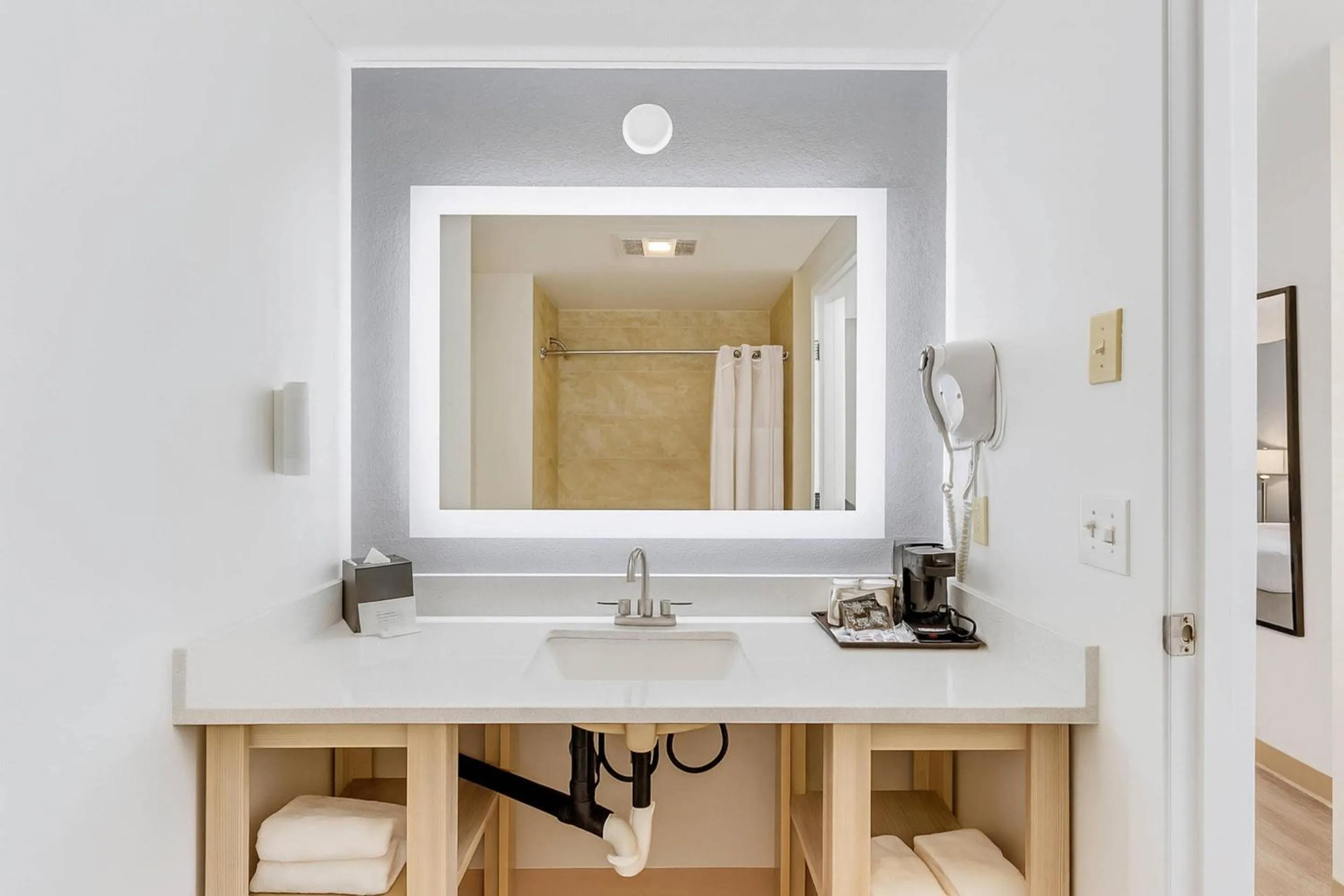 Bedroom in Suburban Studios Salt Lake City Airport