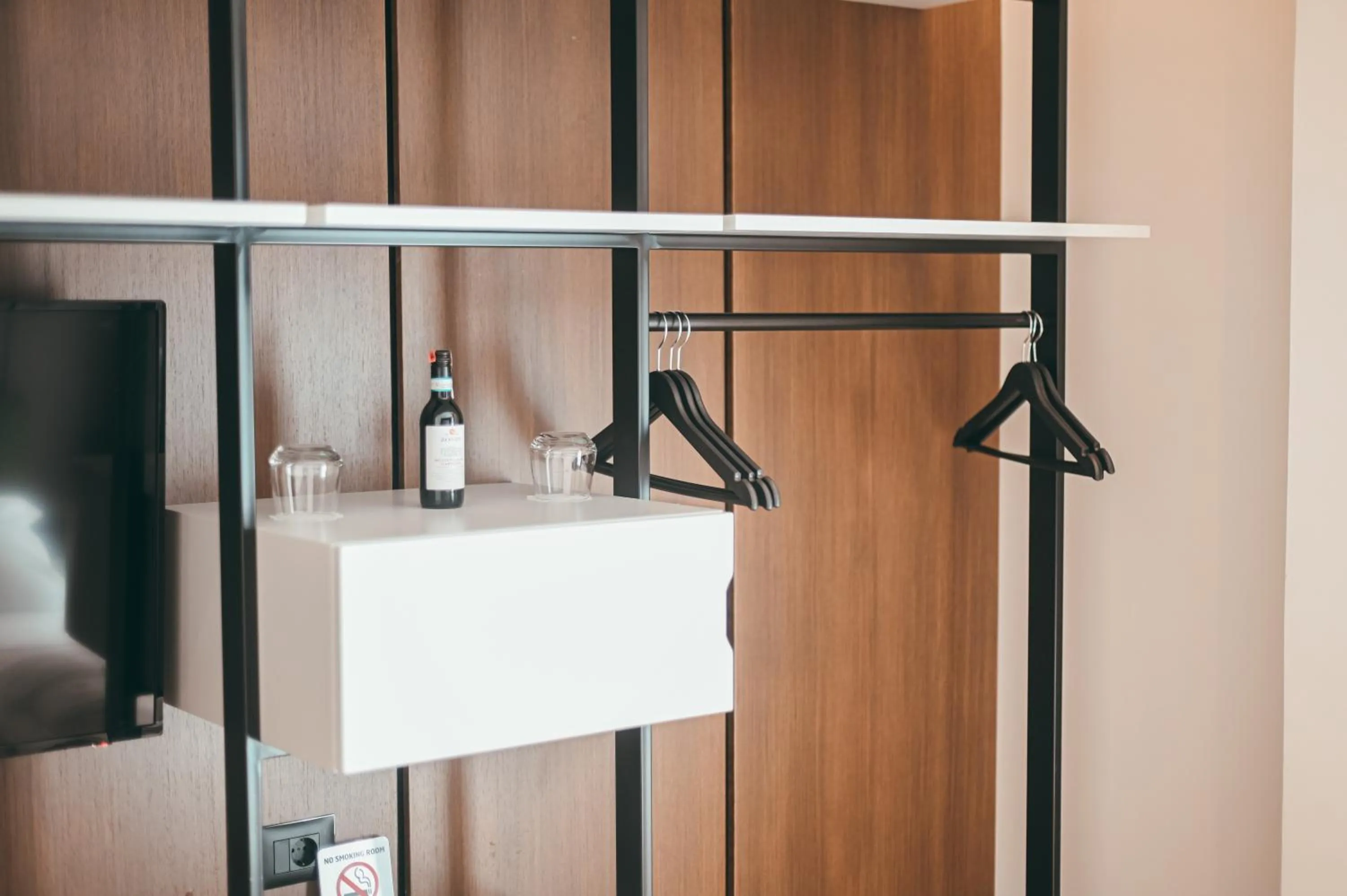 wardrobe in La Onda Hotel Durres