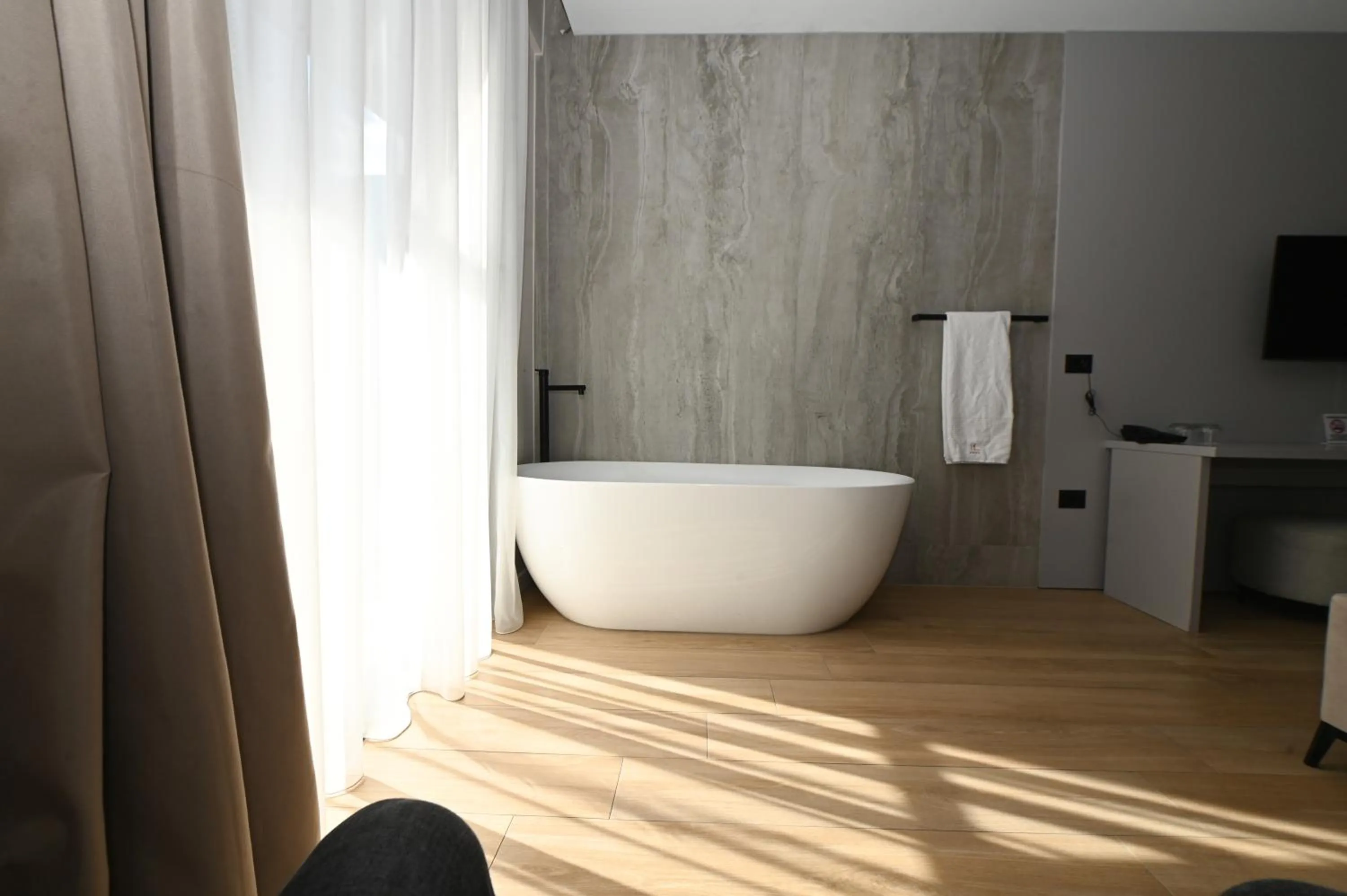 Bath in La Onda Hotel Durres