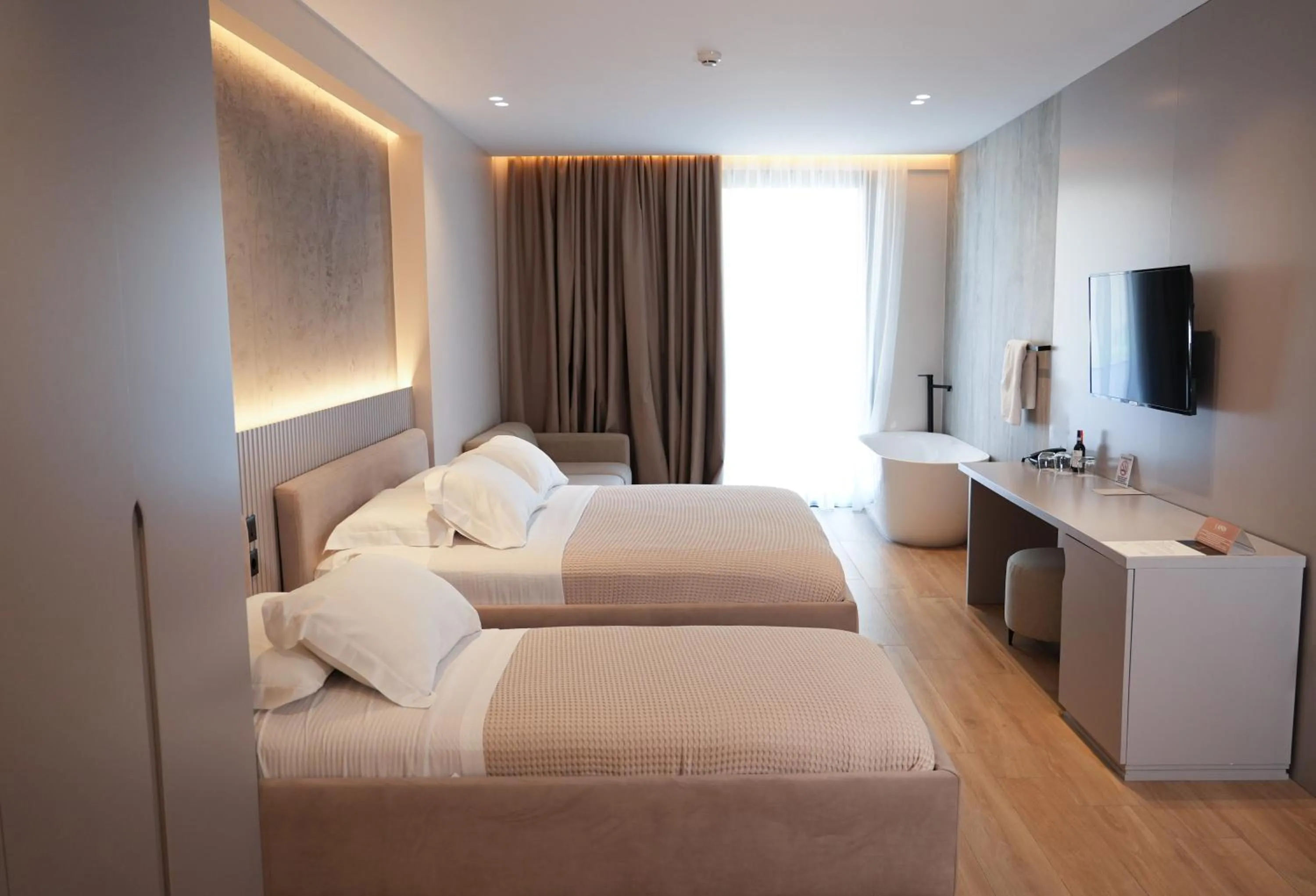 Photo of the whole room in La Onda Hotel Durres