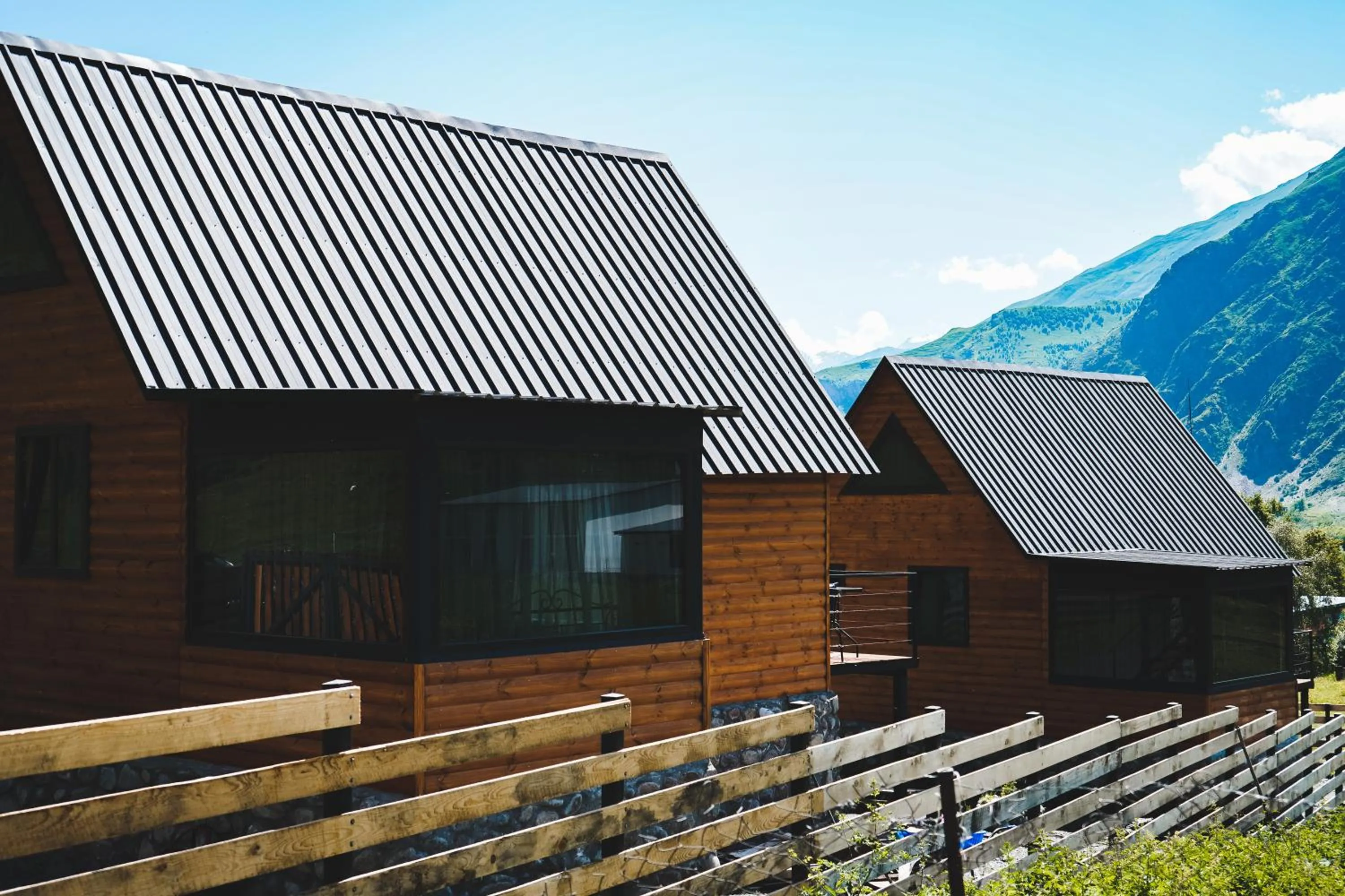 Traveler's Cottages in Kazbegi