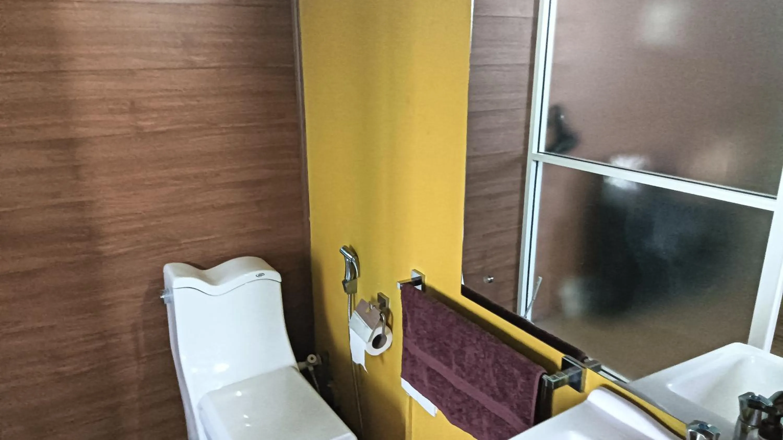 Toilet, Bed in Palms Villa