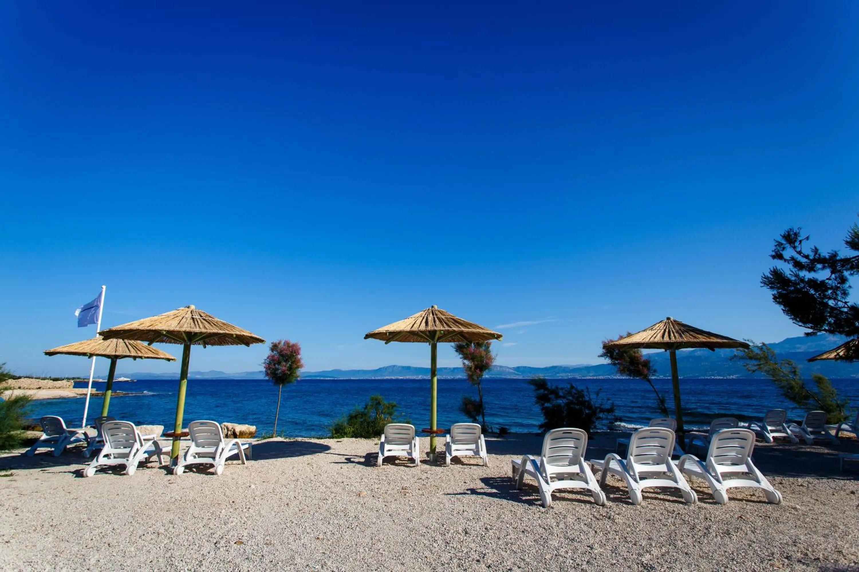 Beach in Waterman Beach Village