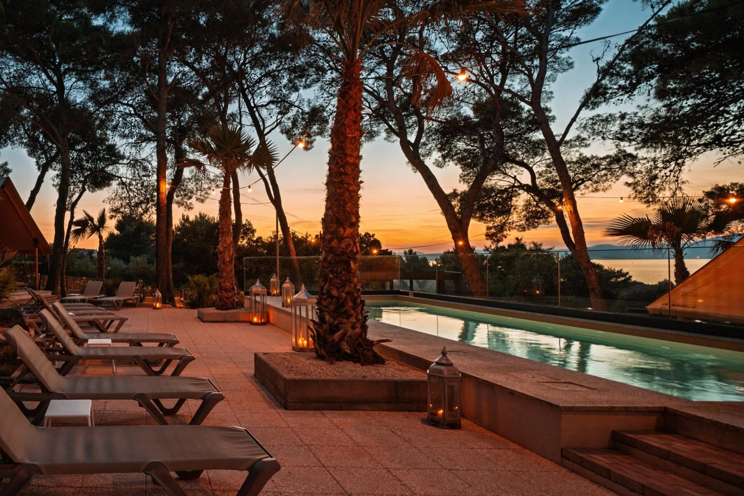 Swimming pool in Waterman Beach Village